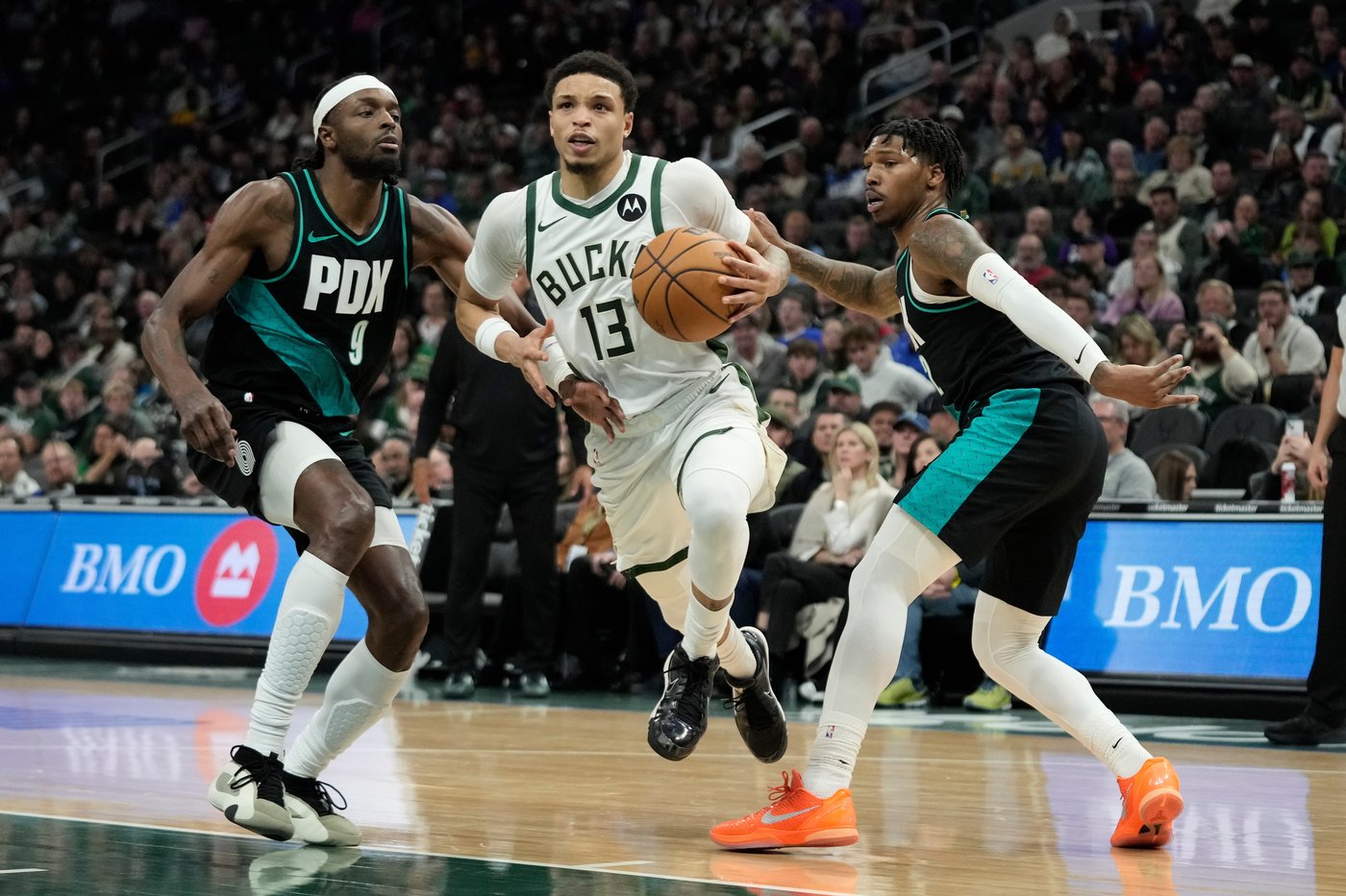 Jerami Grant's 35 points lead Trail Blazers to 115-103 win over slumping Bucks | iNFOnews.ca Jerami Grant's 35 points lead Trail Blazers to 115-103 win over slumping Bucks | iNFOnews.ca