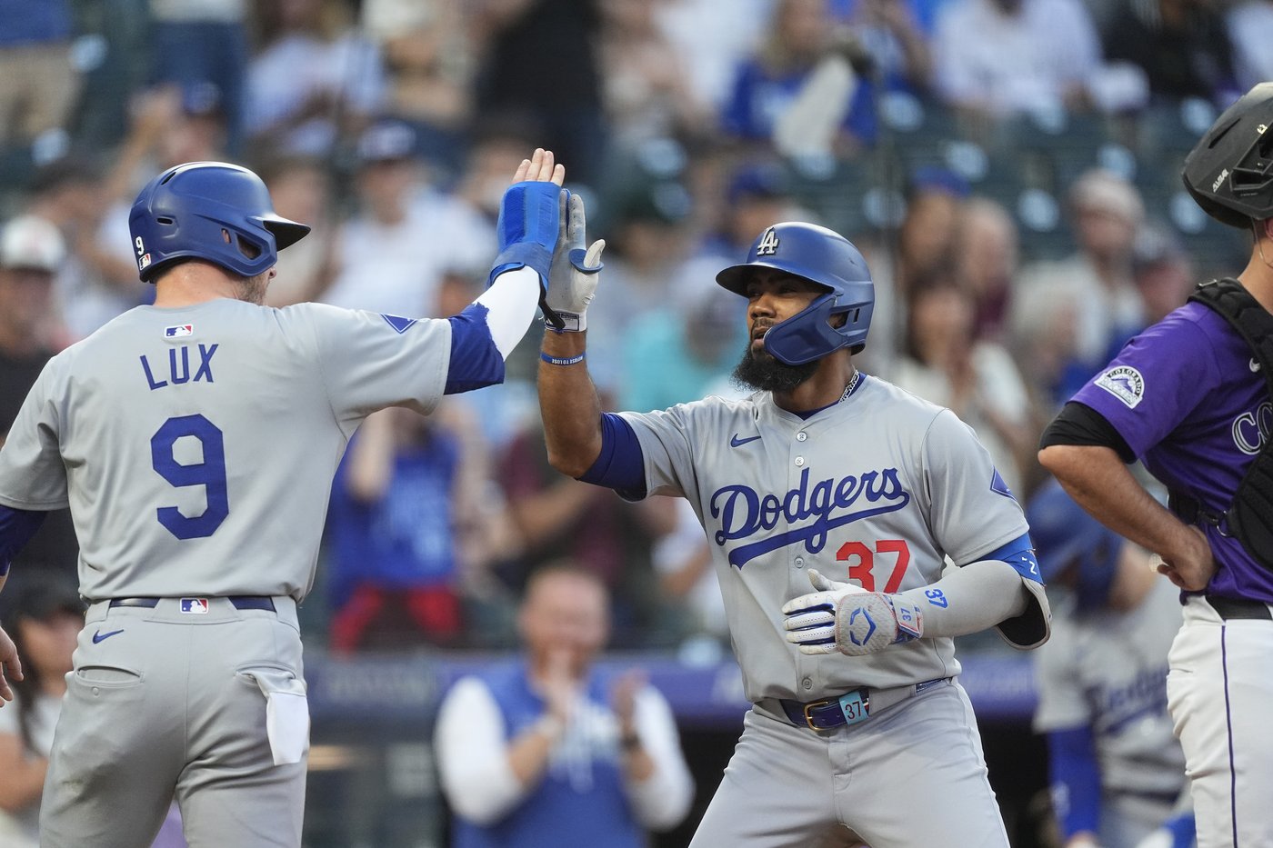 Ohtani launches homer No. 54, steals 57th base as NL West-champion Dodgers power by Rockies 11-4 | iNFOnews.ca Ohtani launches homer No. 54, steals 57th base as NL West-champion Dodgers power by Rockies 11-4 | iNFOnews.ca