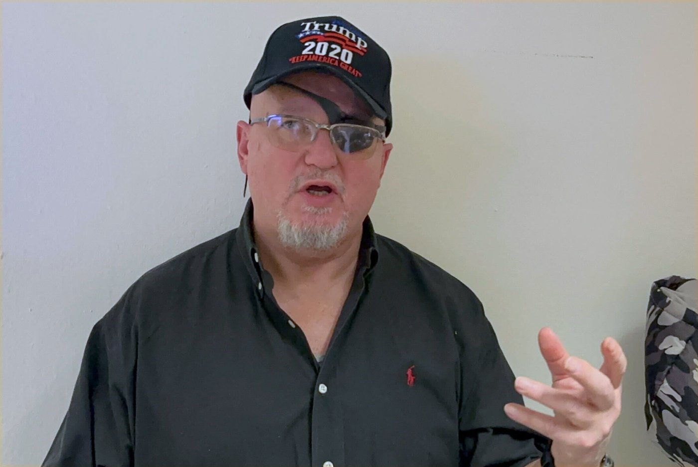 Oath Keepers founder Stewart Rhodes visits Capitol Hill after Trump clemency | iNFOnews.ca