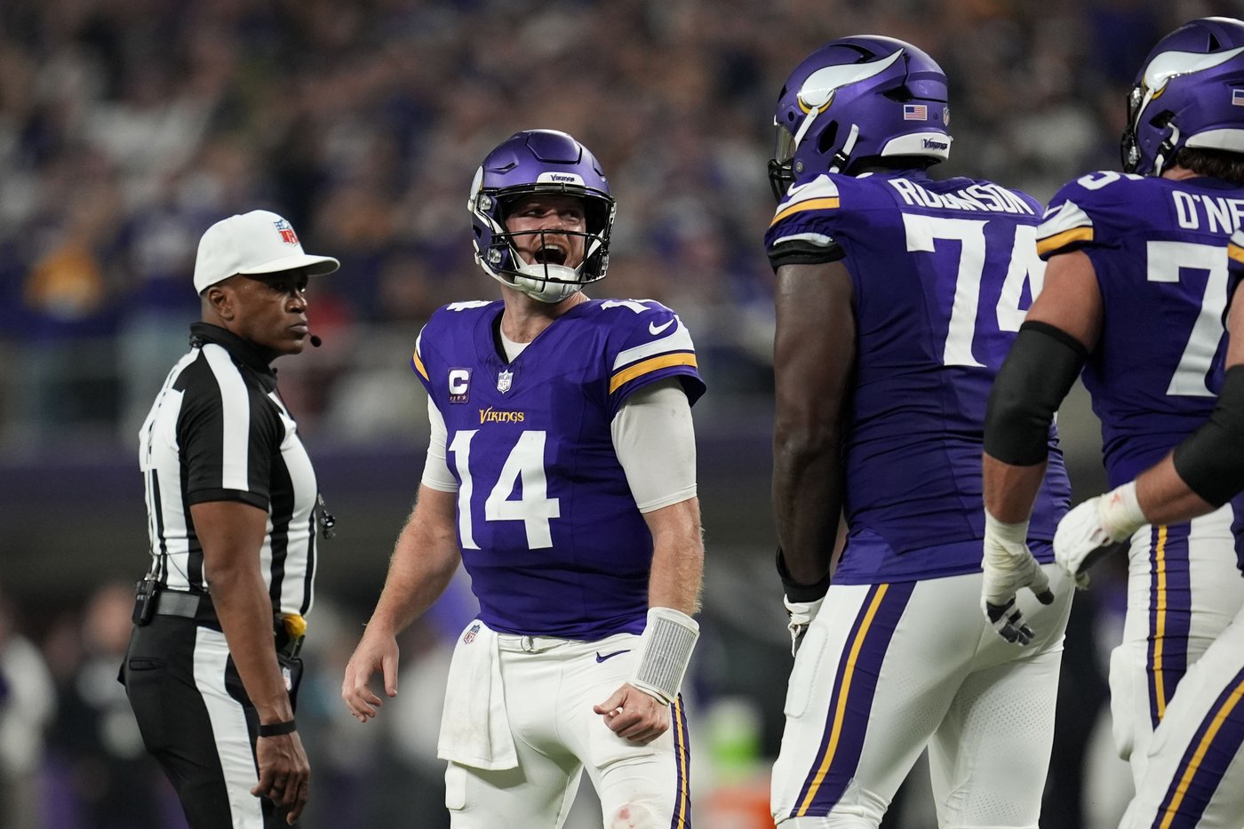 Darnold throws 3 TD passes in 2nd half as Vikings overcome 3 turnovers to beat Flacco, Colts 21-13 | iNFOnews.ca Darnold throws 3 TD passes in 2nd half as Vikings overcome 3 turnovers to beat Flacco, Colts 21-13 | iNFOnews.ca