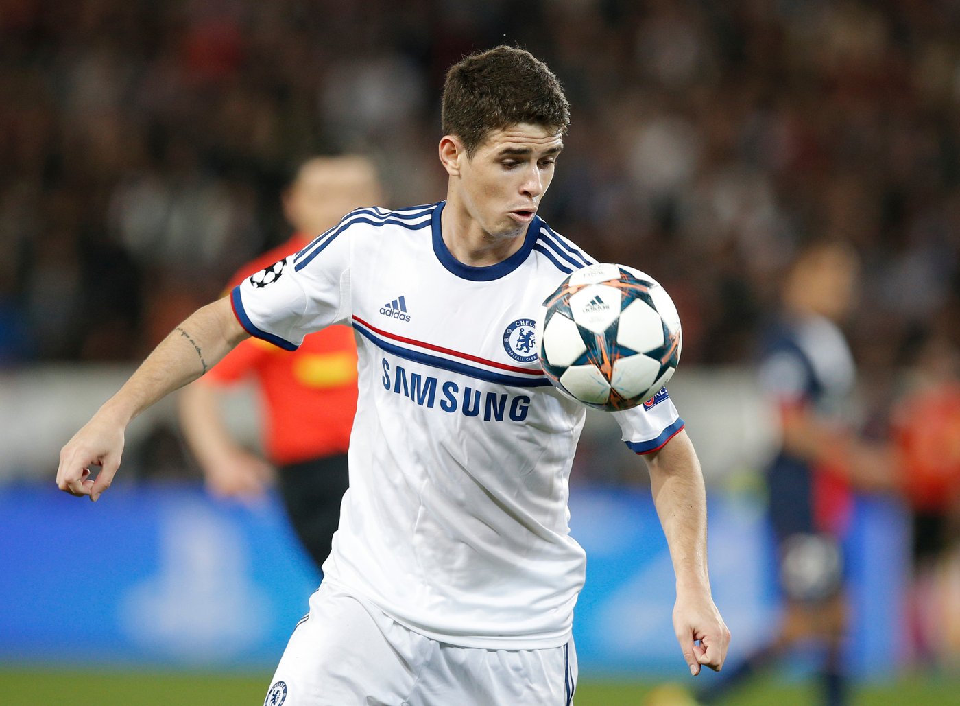 Former Chelsea midfielder Oscar hospitalized after cardiac complications in pre-season testing | iNFOnews.ca Former Chelsea midfielder Oscar hospitalized after cardiac complications in pre-season testing | iNFOnews.ca