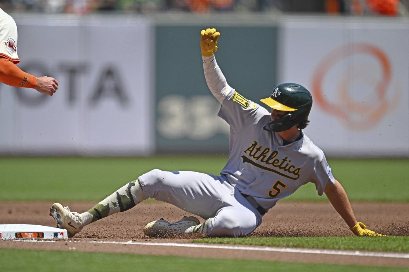 Athletics shortstop Jacob Wilson leaves game vs. Angels after getting hit by pitch on left forearm | iNFOnews.ca