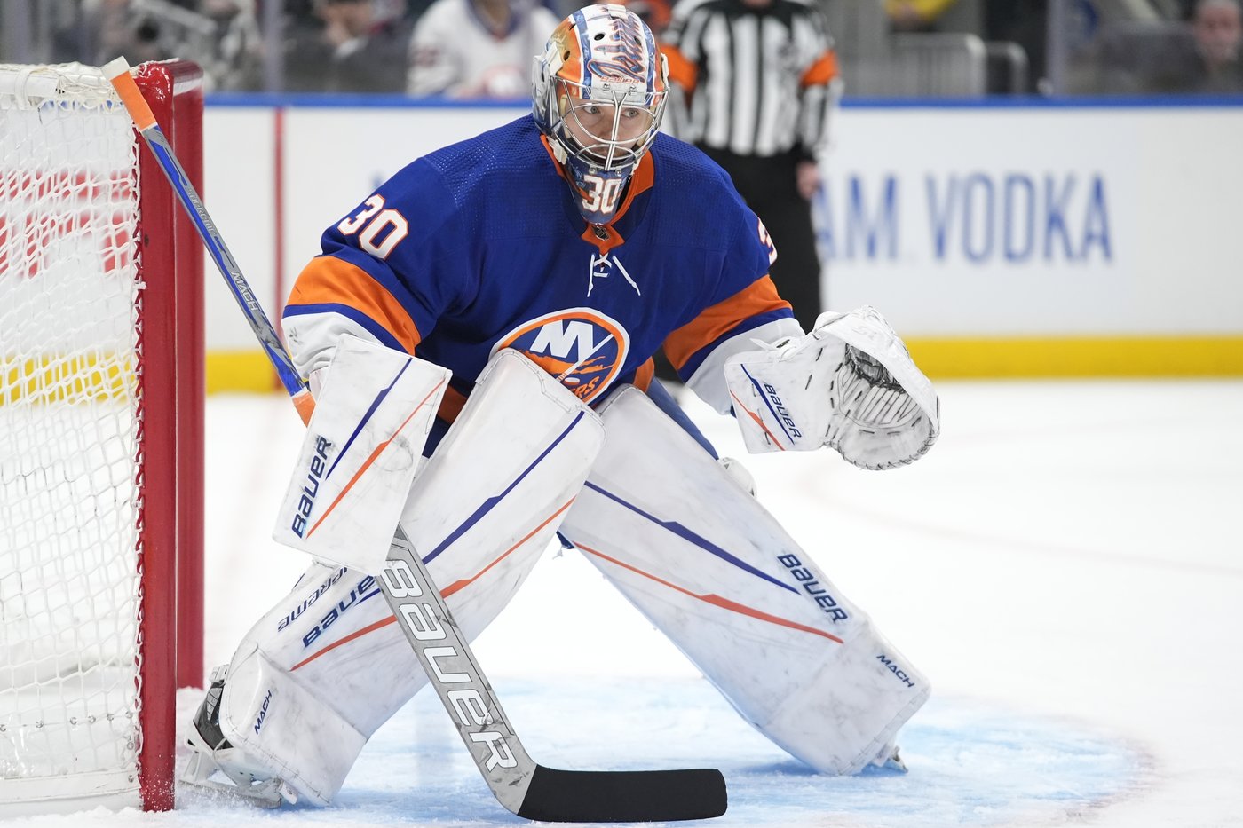 Islanders focused on getting off to strong start in first full season under Patrick Roy | iNFOnews.ca