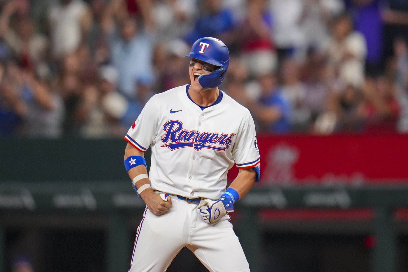 Jung's run-scoring single in the eighth helps Rangers beat Blue Jays 2-0 | iNFOnews.ca Jung's run-scoring single in the eighth helps Rangers beat Blue Jays 2-0 | iNFOnews.ca