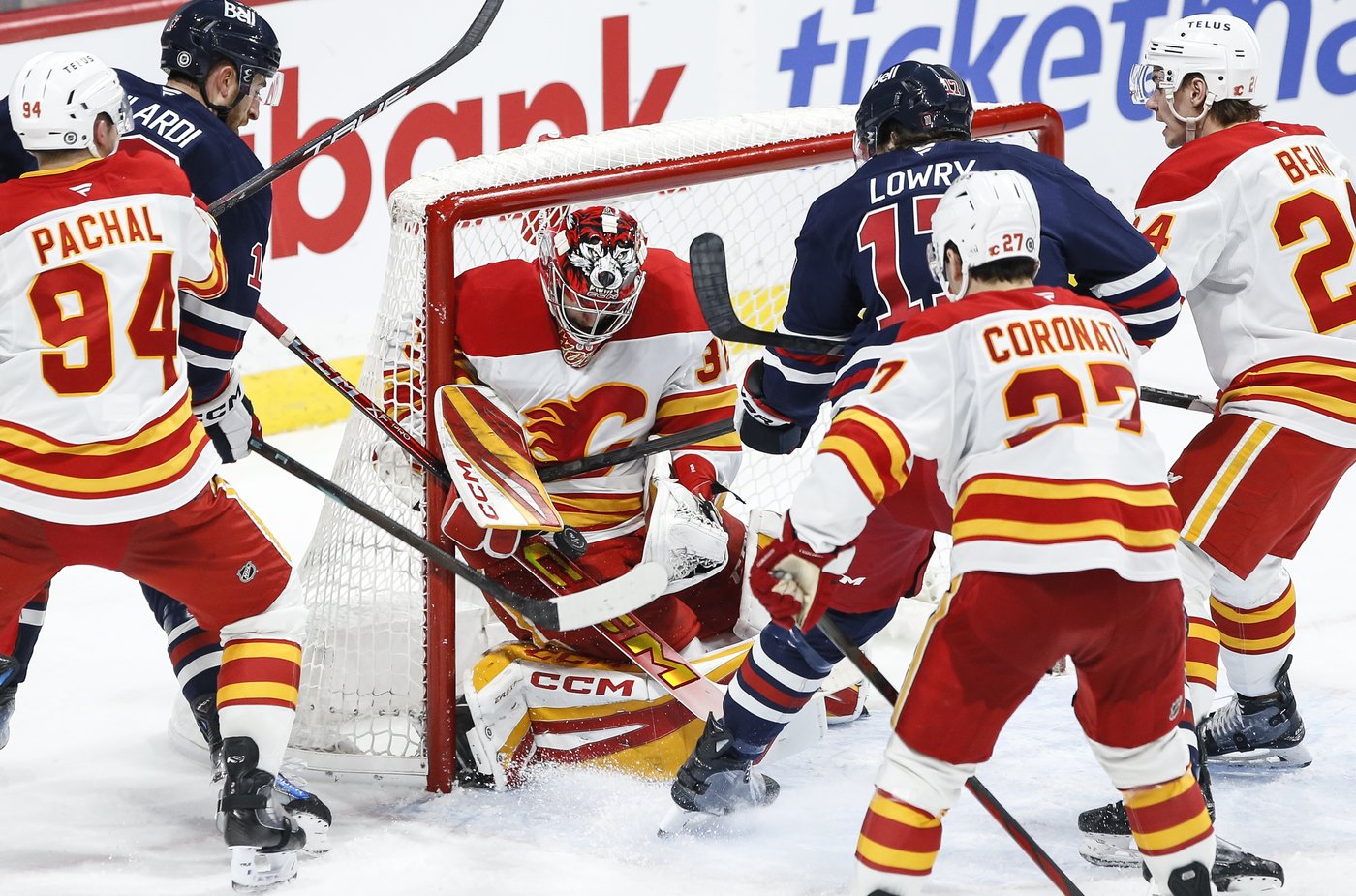 Flames' Wolf shows he can lead his pack in 3-1 win over Jets | iNFOnews.ca