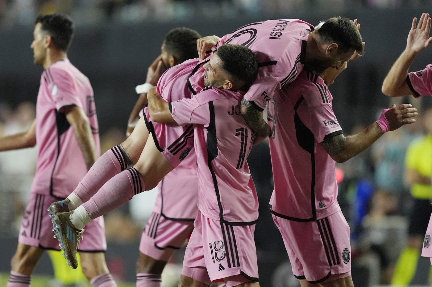 Inter Miami gets a win in Messi's MLS playoff opener, tops Atlanta United 2-1 | iNFOnews.ca