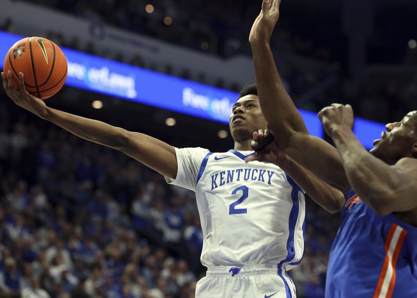 Koby Brea hits seven 3-pointers as No. 10 Kentucky hands No. 6 Florida its first loss, 106-100 | iNFOnews.ca