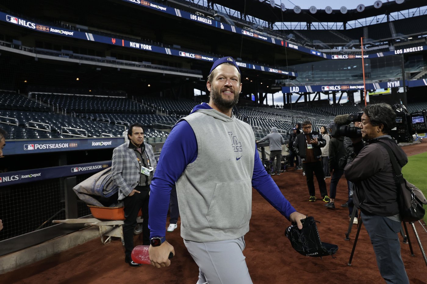 Dodgers stay alive all the way to the World Series with bullpen games and contributions from all | iNFOnews.ca