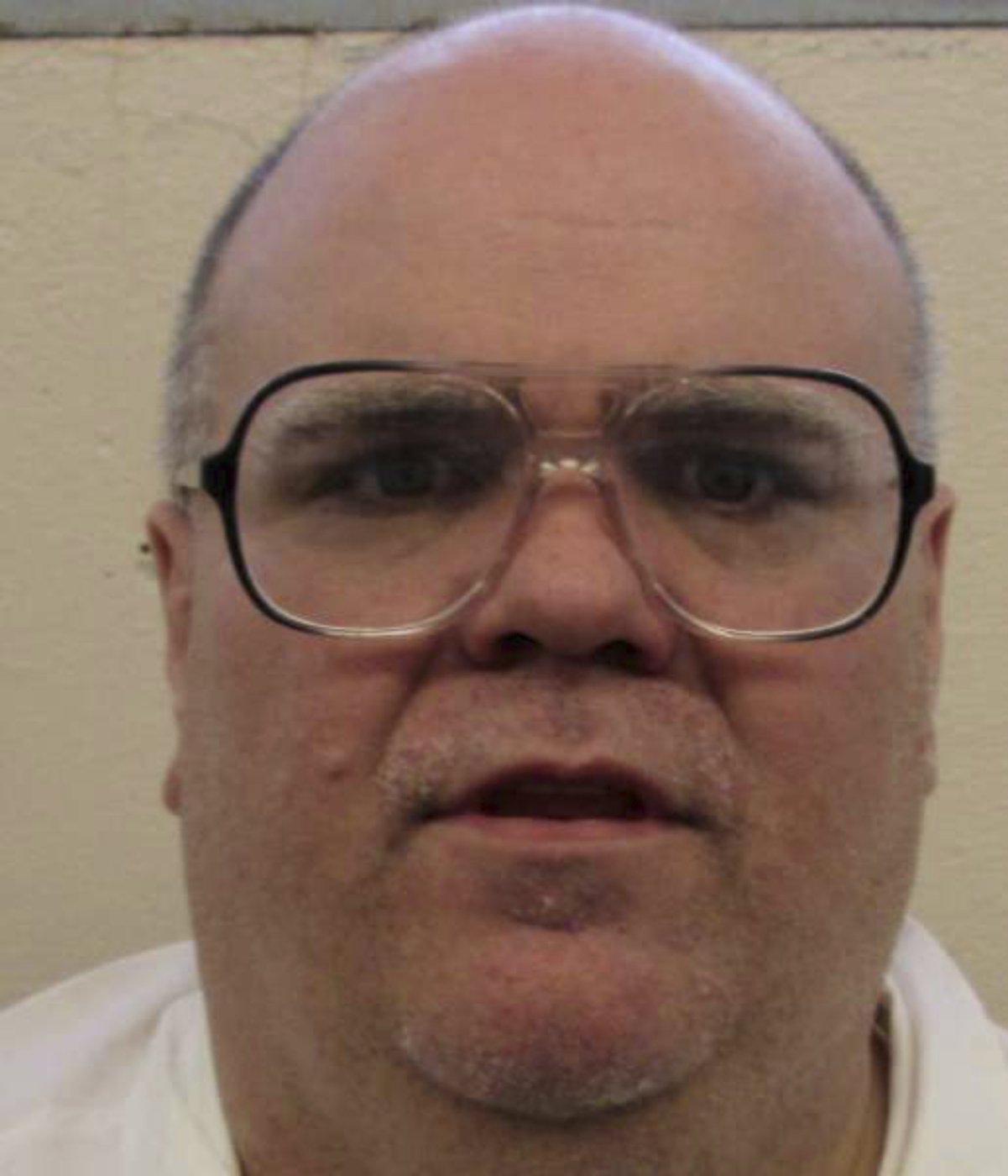 Alabama puts man convicted of killing 3 to death in the country’s second nitrogen gas execution | iNFOnews.ca