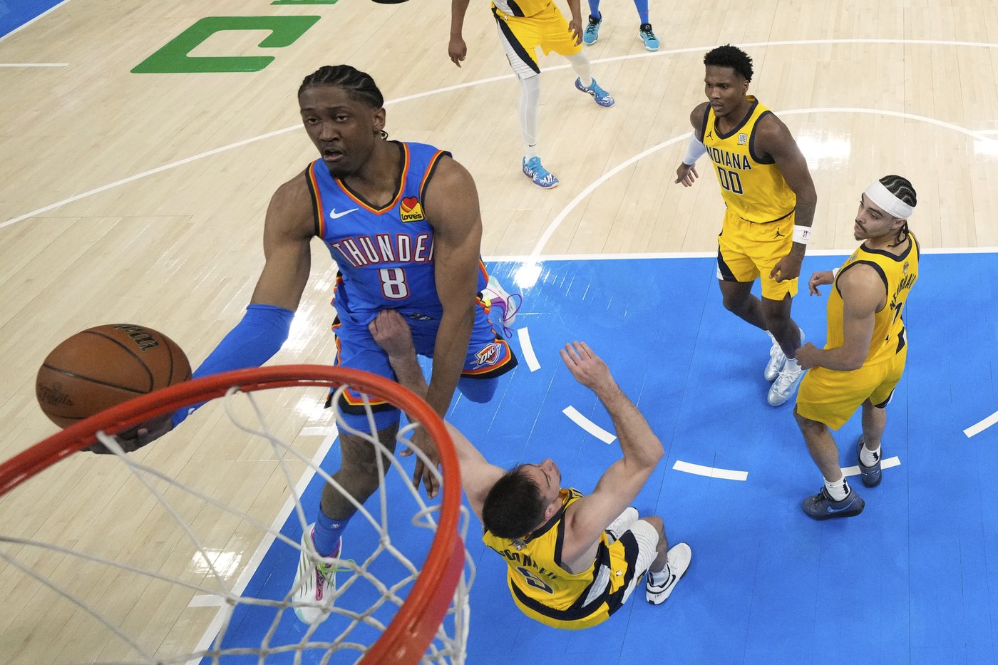 Shai Gilgeous-Alexander gets help in Game 2 as Thunder roll past Pacers to even NBA Finals | iNFOnews.ca
