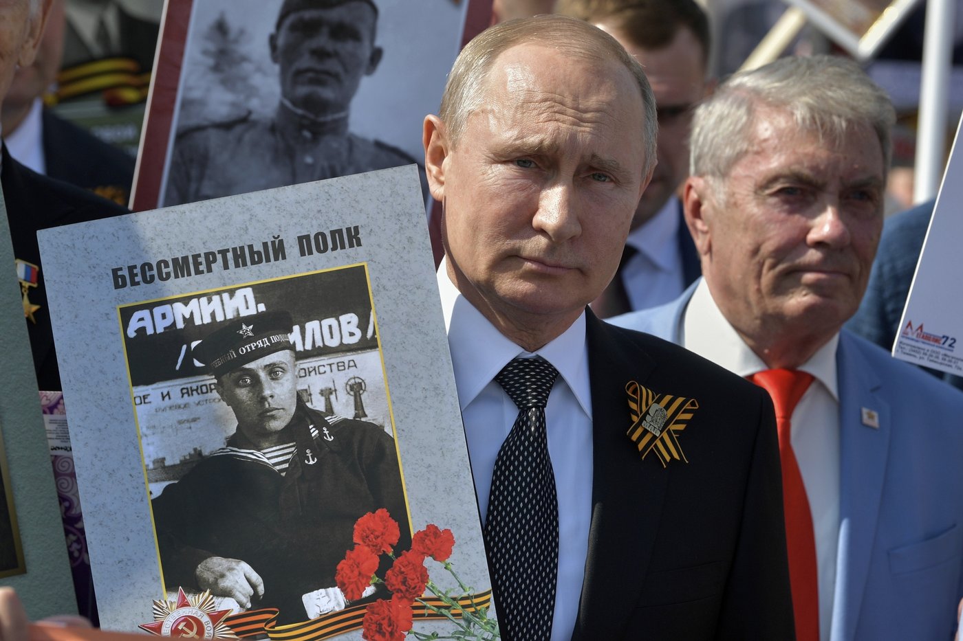 How Putin uses the USSR's victory in World War II to rally support for him and the war in Ukraine | iNFOnews.ca