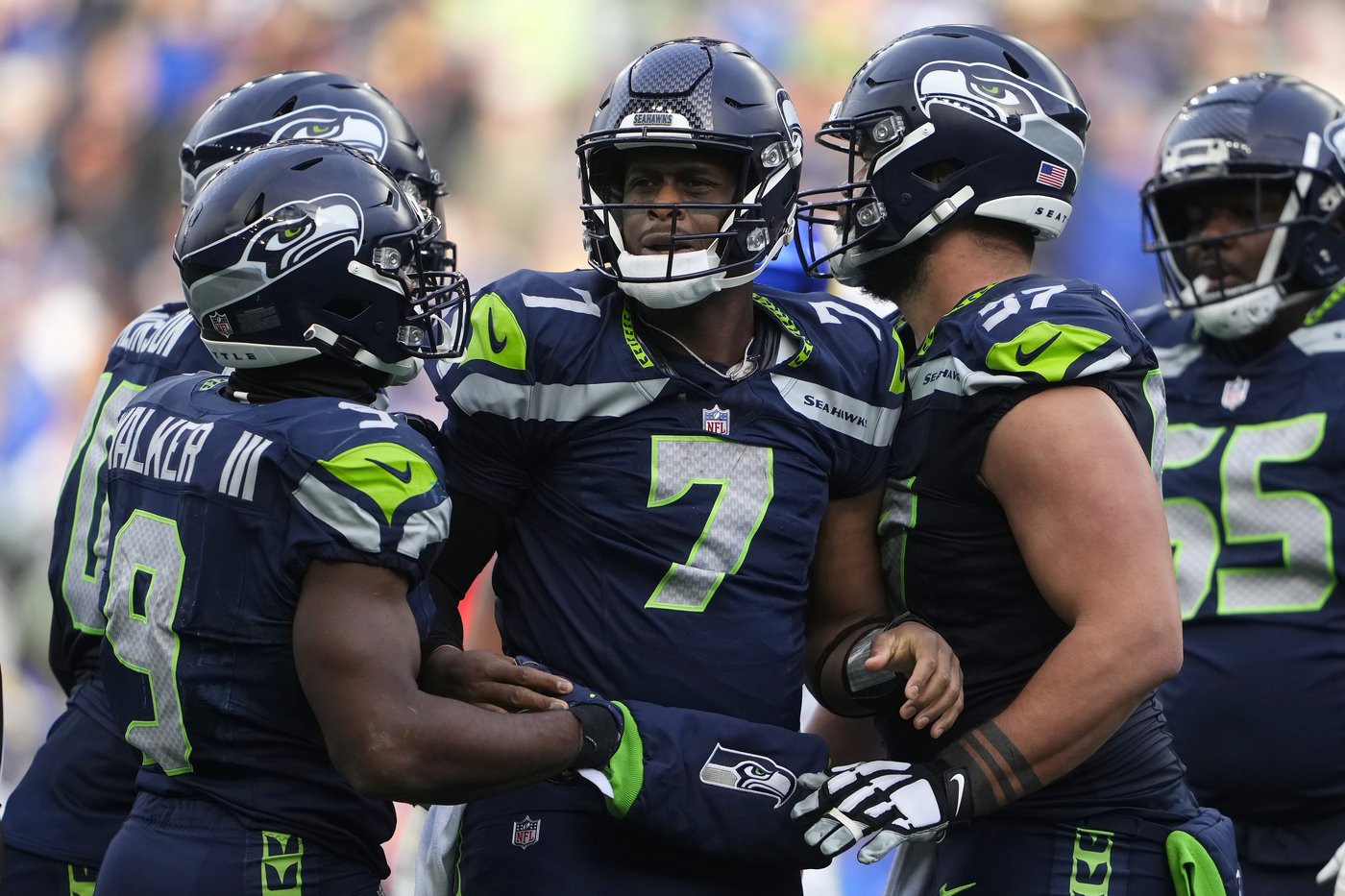 Demarcus Robinson's one-handed catch in OT gives Rams 26-20 win over Seahawks | iNFOnews.ca