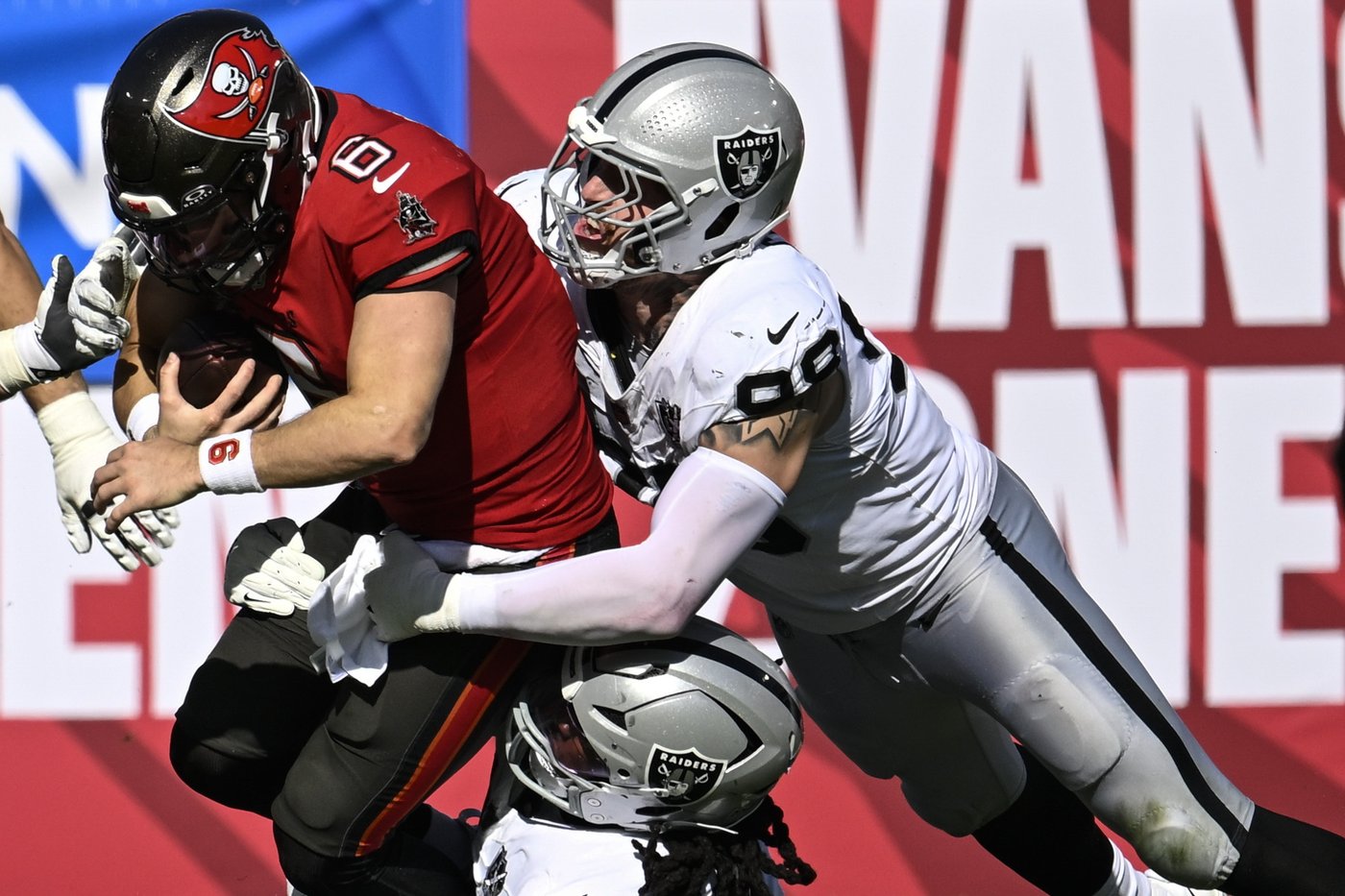 Maxx Crosby says he will undergo ankle surgery and miss rest of the Raiders season | iNFOnews.ca Maxx Crosby says he will undergo ankle surgery and miss rest of the Raiders season | iNFOnews.ca