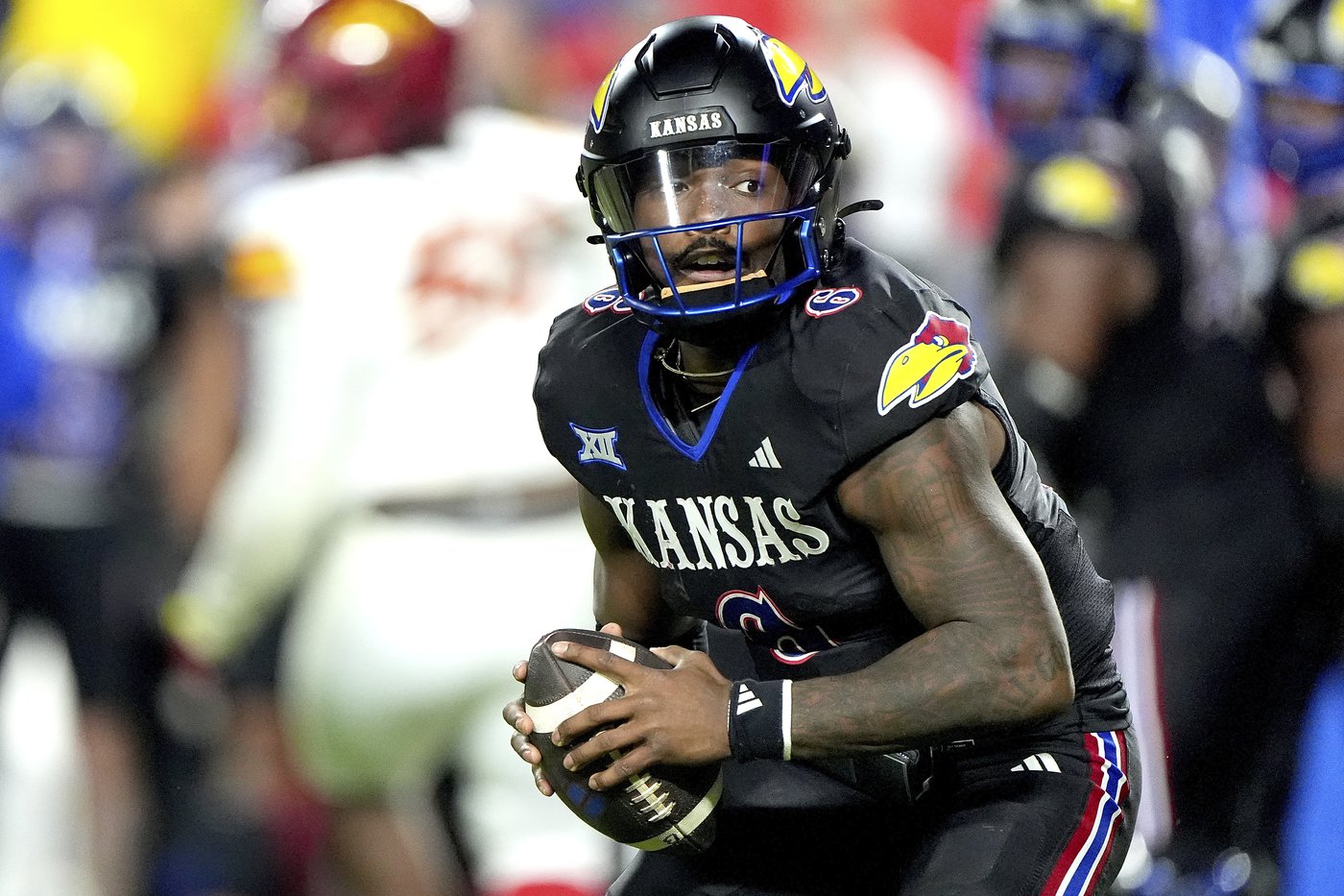 No. 7 BYU looks to turn back Kansas' upset bid | iNFOnews.ca No. 7 BYU looks to turn back Kansas' upset bid | iNFOnews.ca
