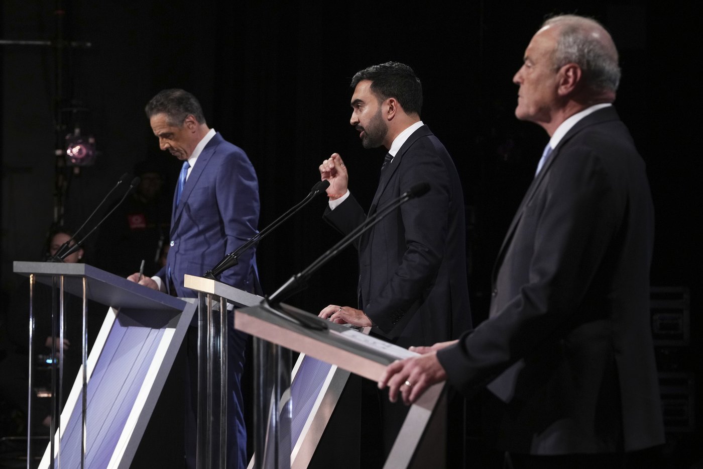 Mamdani, Cuomo and Sliwa clash bitterly during final NYC mayoral debate | iNFOnews.ca