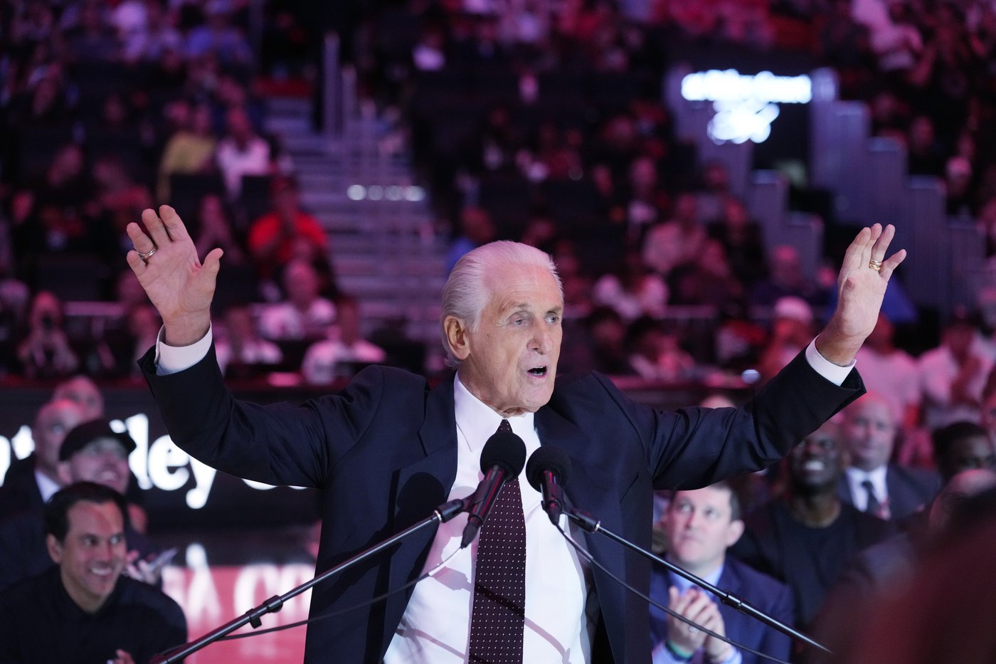 Lakers to honor former coach Pat Riley with a statue outside their downtown arena | iNFOnews.ca