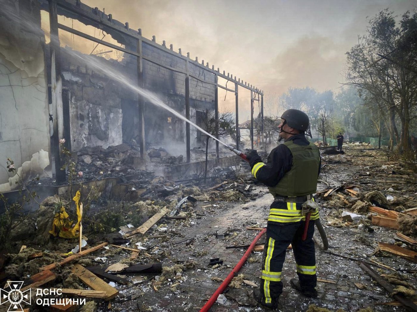 Russian attacks kill 3 and wound 64 as drones hit Kharkiv and other parts of Ukraine | iNFOnews.ca Russian attacks kill 3 and wound 64 as drones hit Kharkiv and other parts of Ukraine | iNFOnews.ca