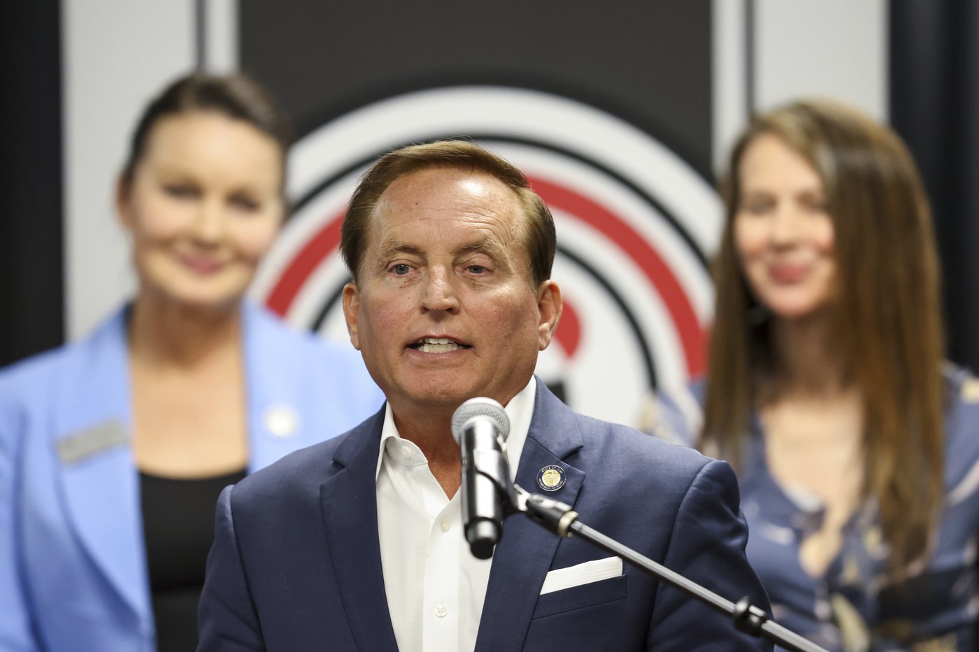 Iowa election officials sued by 4 naturalized citizens who say their right to vote was harmed | iNFOnews.ca