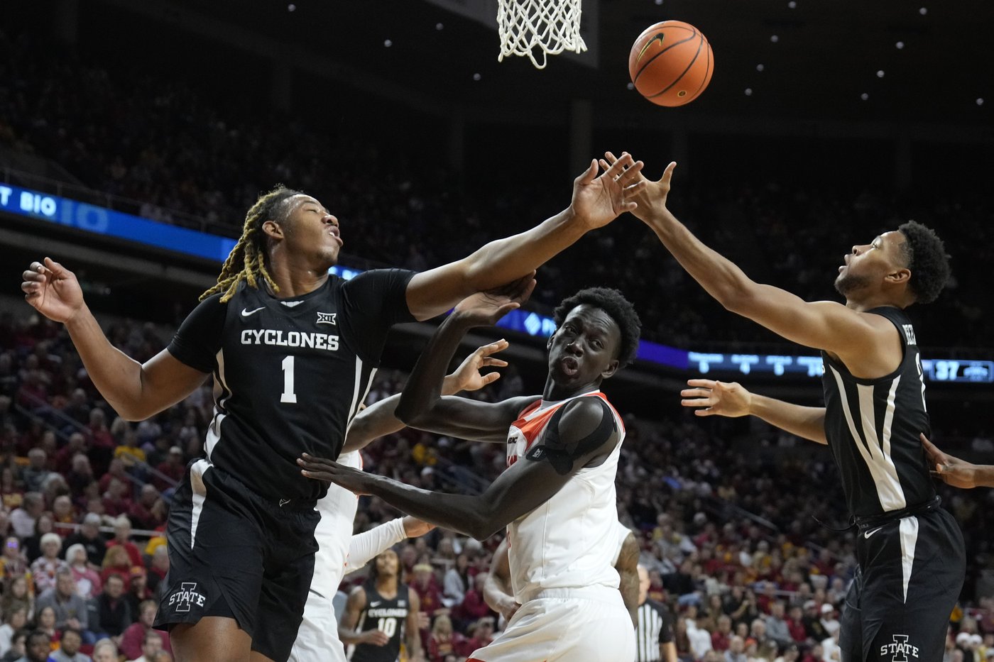 No. 3 Iowa State gets double-digit scoring from 6 players in a 99-72 win over Morgan State | iNFOnews.ca No. 3 Iowa State gets double-digit scoring from 6 players in a 99-72 win over Morgan State | iNFOnews.ca