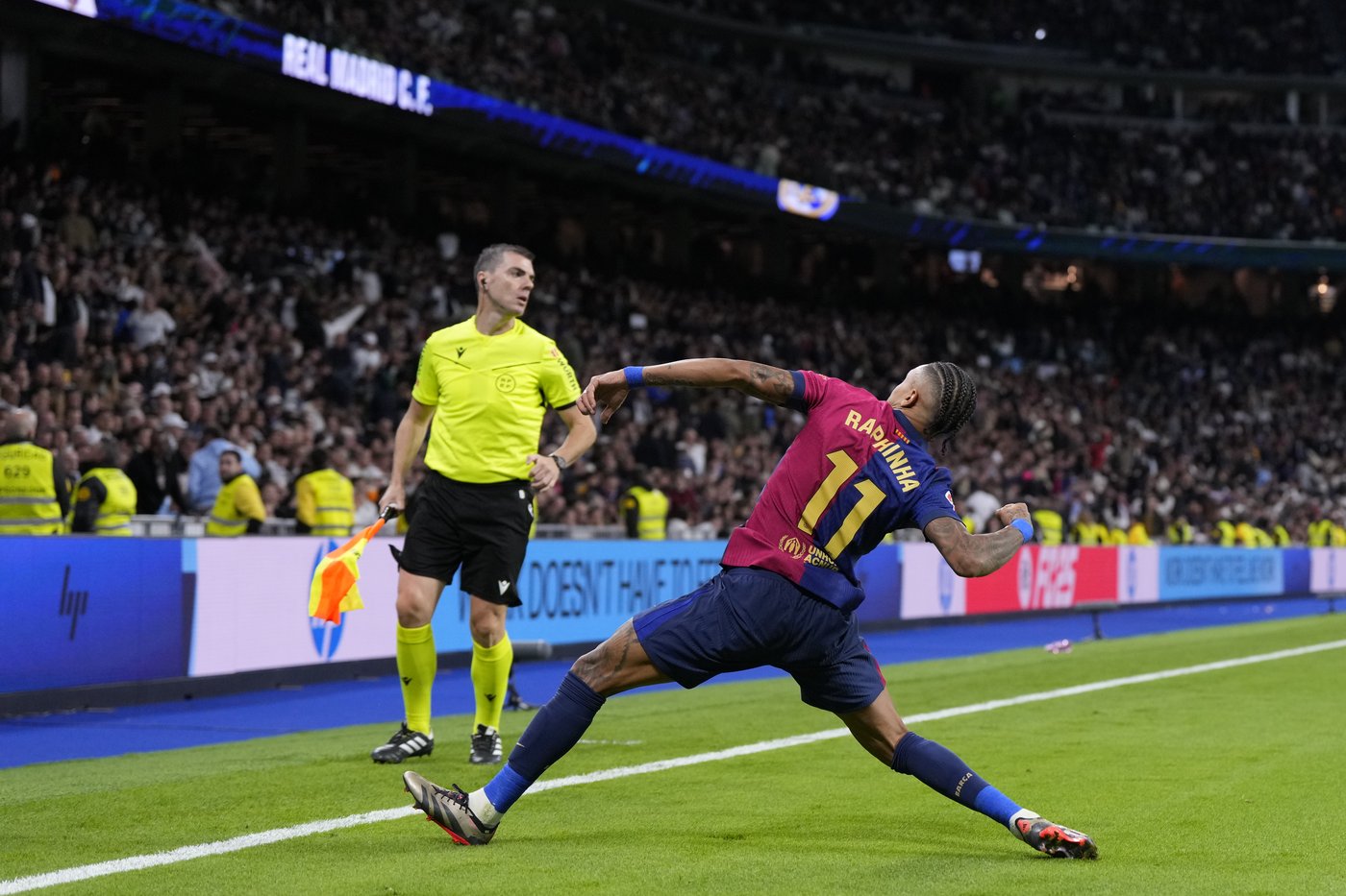 Lewandowski and Yamal spoil Mbappé’s first clasico as Barcelona routs Real Madrid 4-0 | iNFOnews.ca