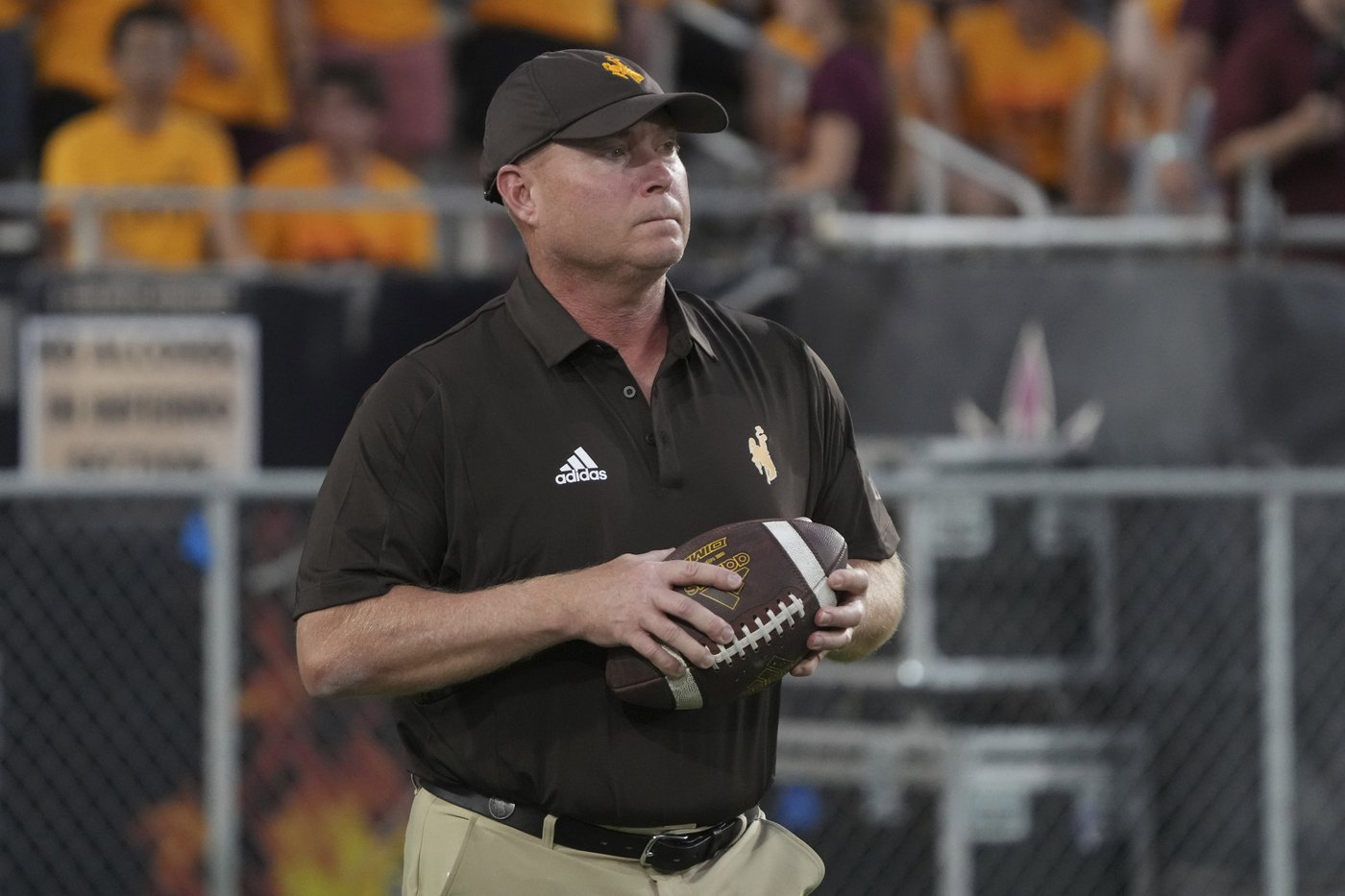 Mountain West reprimands Wyoming coach Jay Sawvel for profane remarks about officiating | iNFOnews.ca