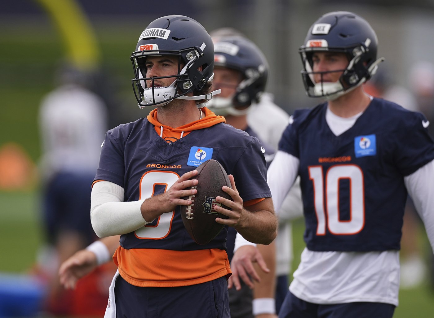 Broncos' Bo Nix looks more comfortable heading into 2nd season and elusive familiarity a big reason | iNFOnews.ca