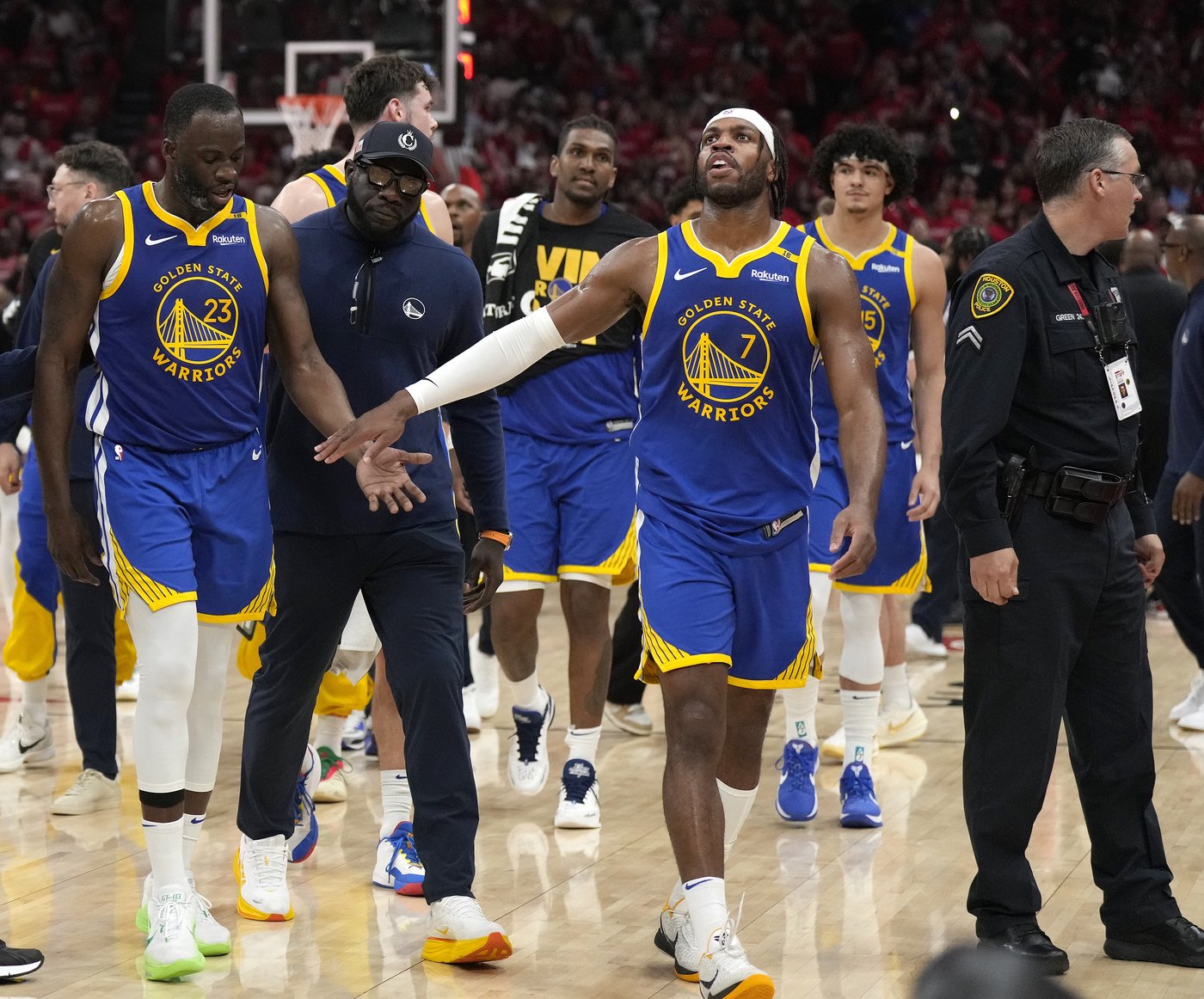 Chippiness heating up in the NBA playoffs. Familiarity breeds contempt in Bucks-Pacers series | iNFOnews.ca Chippiness heating up in the NBA playoffs. Familiarity breeds contempt in Bucks-Pacers series | iNFOnews.ca
