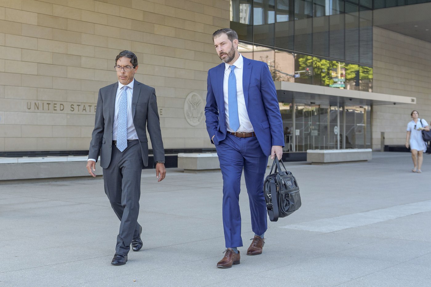 Doctor who helped supply Matthew Perry ketamine pleads guilty to drug charge | iNFOnews.ca