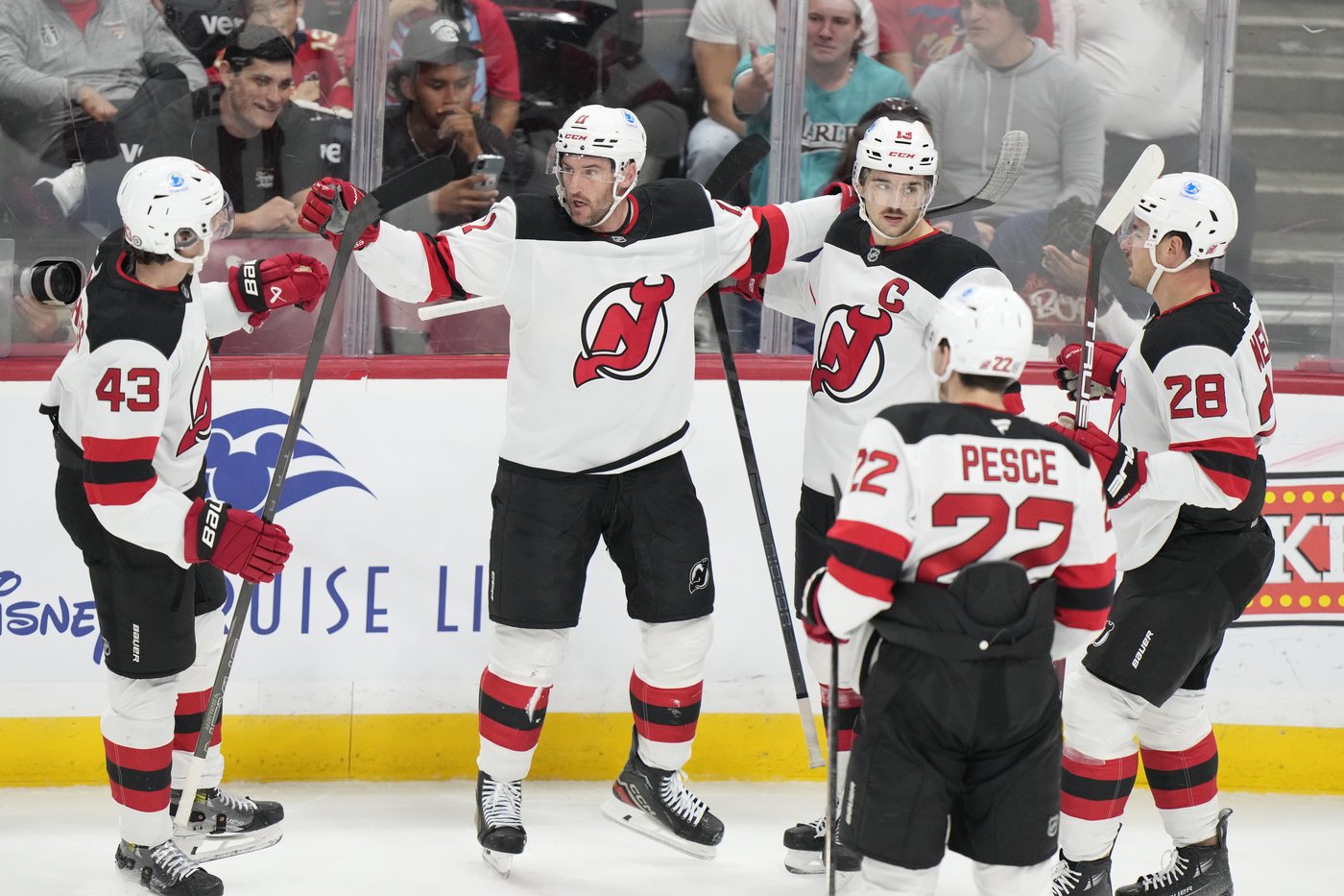 Devils get 3 power play scores, top Panthers 6-2 to finish sweep of Cup champs | iNFOnews.ca