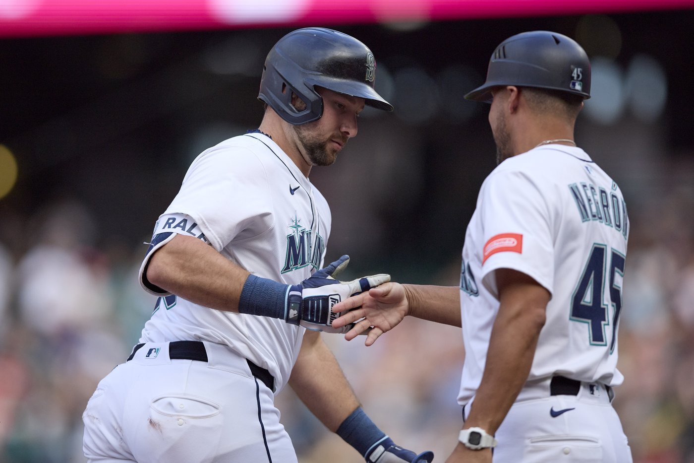 Raleigh's grand slam helps Mariners end Boston's winning streak | iNFOnews.ca Raleigh's grand slam helps Mariners end Boston's winning streak | iNFOnews.ca