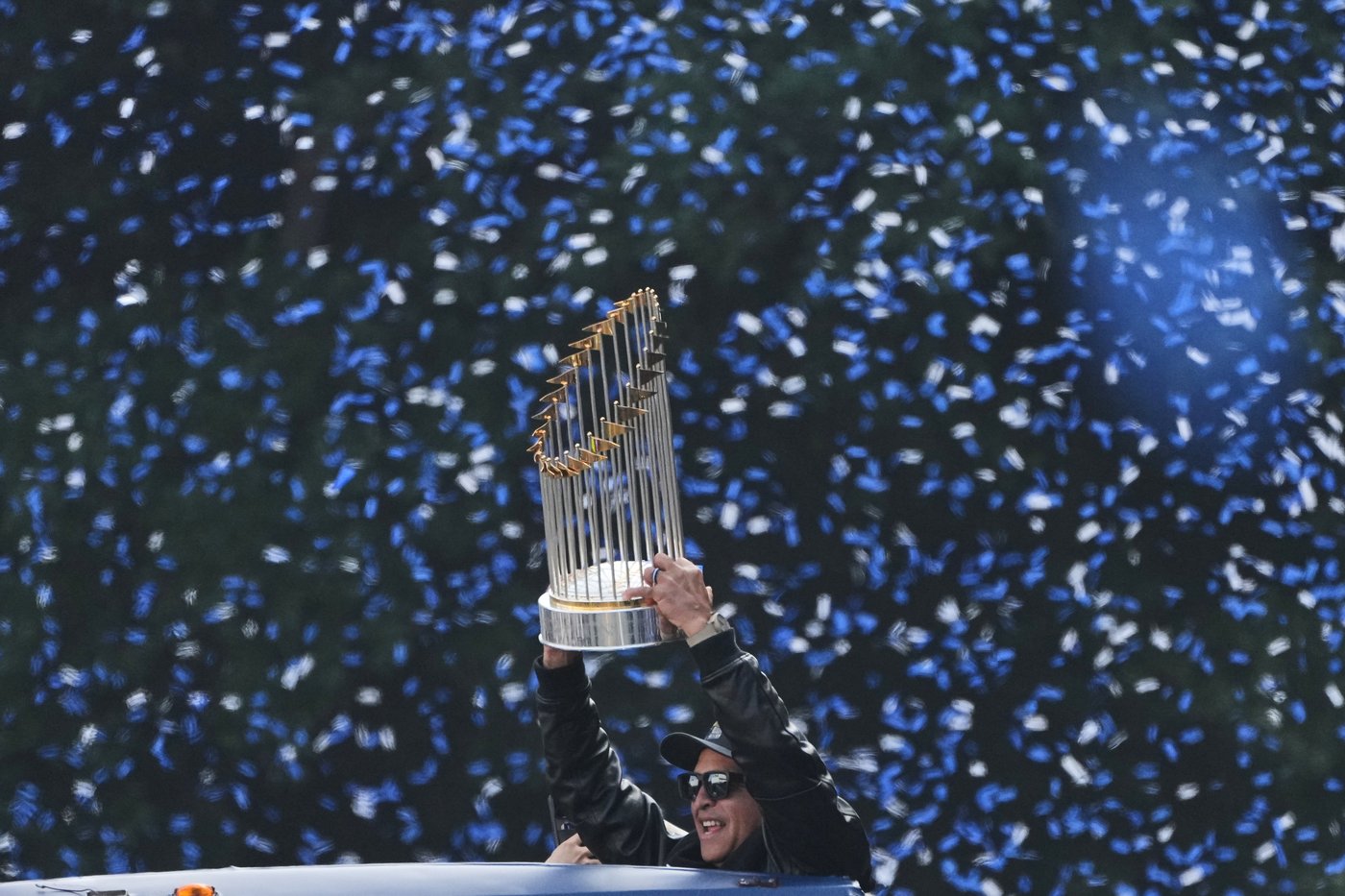 Top photos from the World Series parade in Los Angeles | iNFOnews.ca