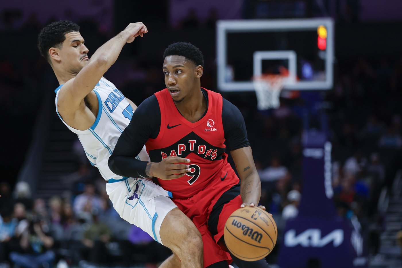 Tre Mann scores 27, Hornets get 72 points from their bench to beat Raptors 138-133 | iNFOnews.ca Tre Mann scores 27, Hornets get 72 points from their bench to beat Raptors 138-133 | iNFOnews.ca