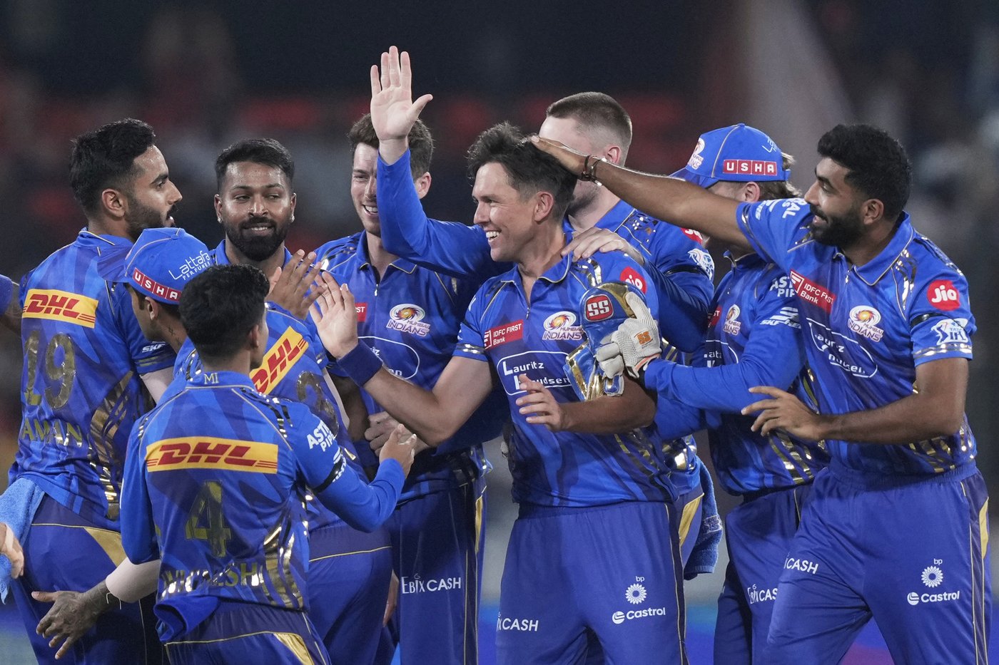 Boult and Sharma shine for Mumbai in massive 7-wicket victory over Hyderabad | iNFOnews.ca Boult and Sharma shine for Mumbai in massive 7-wicket victory over Hyderabad | iNFOnews.ca