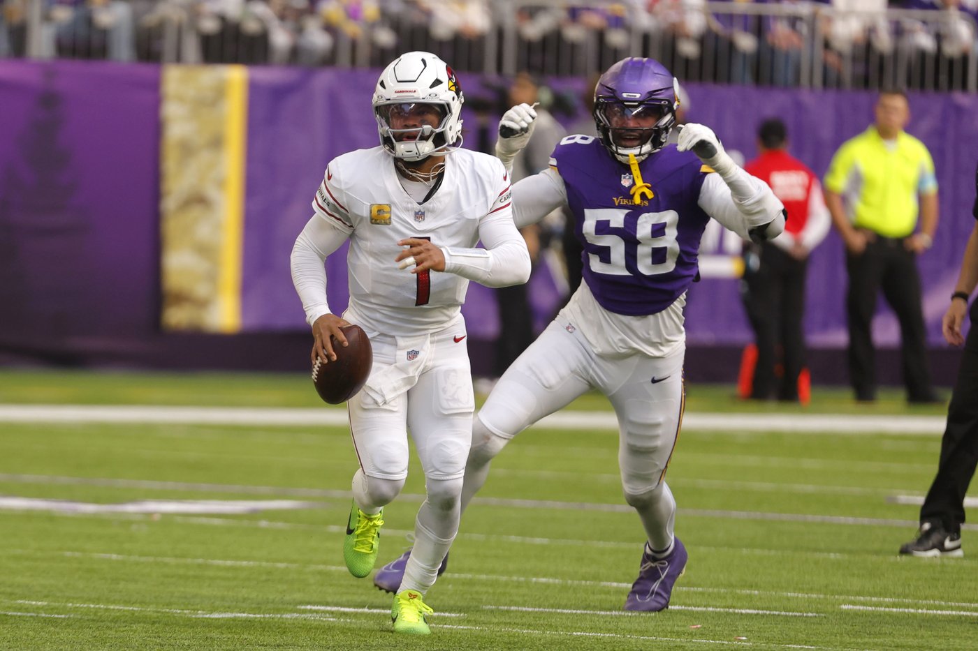 Vikings win 5th straight, rallying past Cardinals 23-22 on Sam Darnold's TD pass with 1:13 left | iNFOnews.ca Vikings win 5th straight, rallying past Cardinals 23-22 on Sam Darnold's TD pass with 1:13 left | iNFOnews.ca
