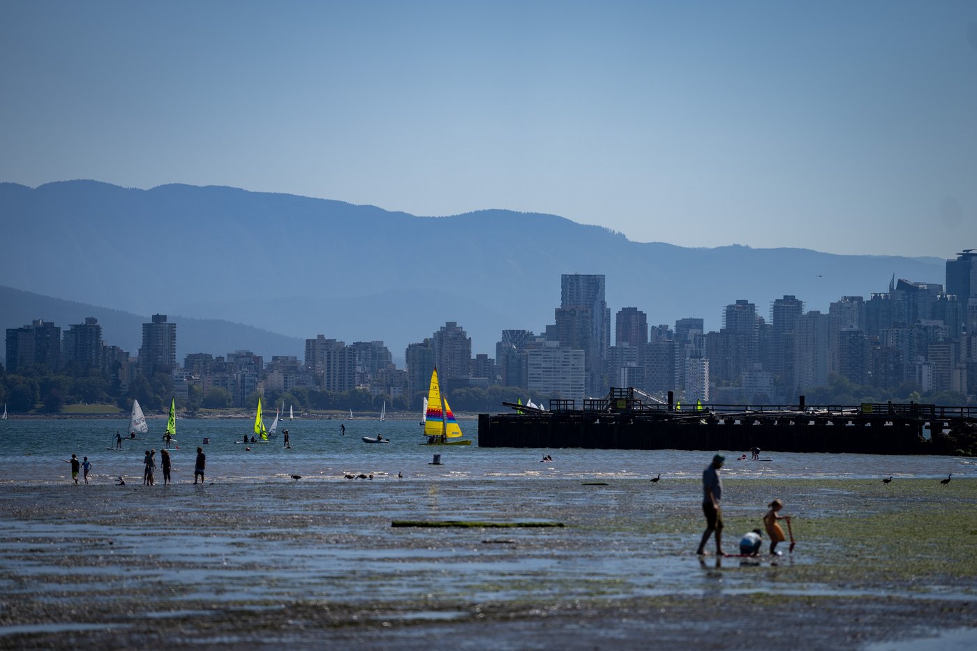 Heat warnings covering parts of southern B.C. expand into Metro Vancouver | iNFOnews.ca Heat warnings covering parts of southern B.C. expand into Metro Vancouver | iNFOnews.ca