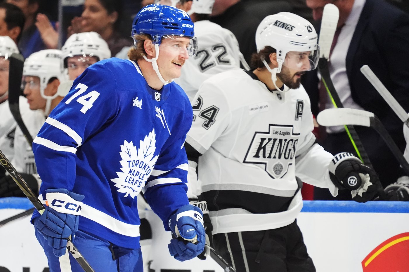 Matthews scores first goal of the season, Leafs use balanced attack to down Kings | iNFOnews.ca