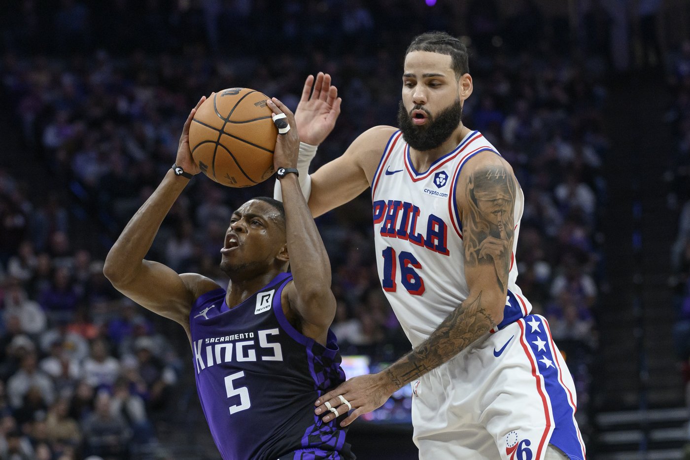 Kings' Fox returns from bruised glute, while Bulls' White misses game with strained neck | iNFOnews.ca Kings' Fox returns from bruised glute, while Bulls' White misses game with strained neck | iNFOnews.ca