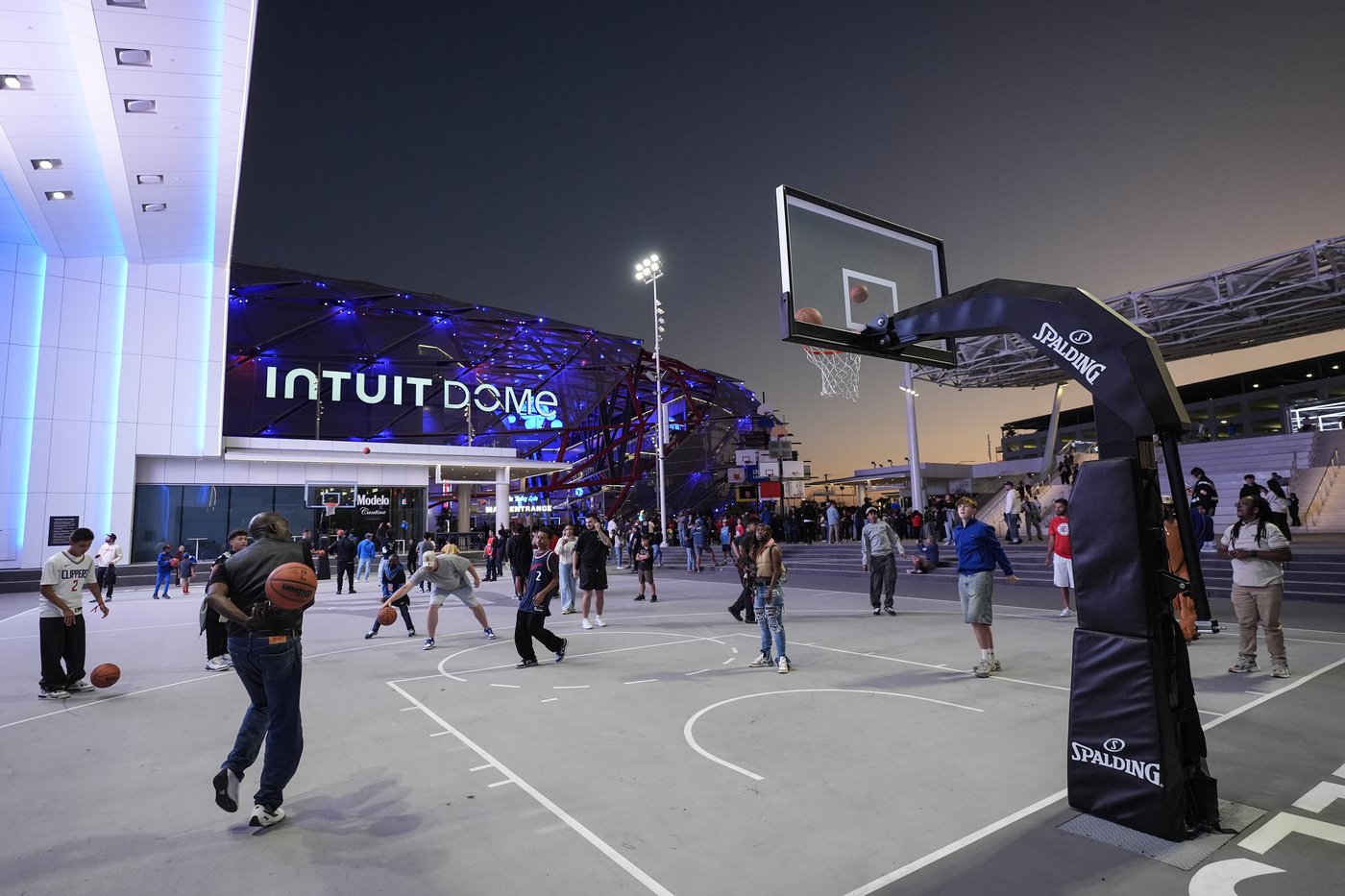 Intuit Dome opens its doors to Los Angeles Clippers fans | iNFOnews.ca Intuit Dome opens its doors to Los Angeles Clippers fans | iNFOnews.ca