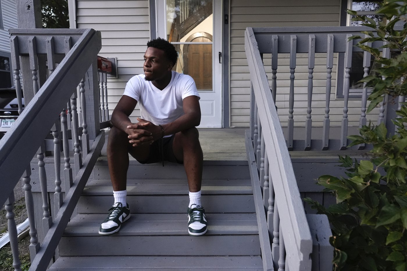 Michigan State football player Armorion Smith heads household with 5 siblings after mother's death | iNFOnews.ca Michigan State football player Armorion Smith heads household with 5 siblings after mother's death | iNFOnews.ca