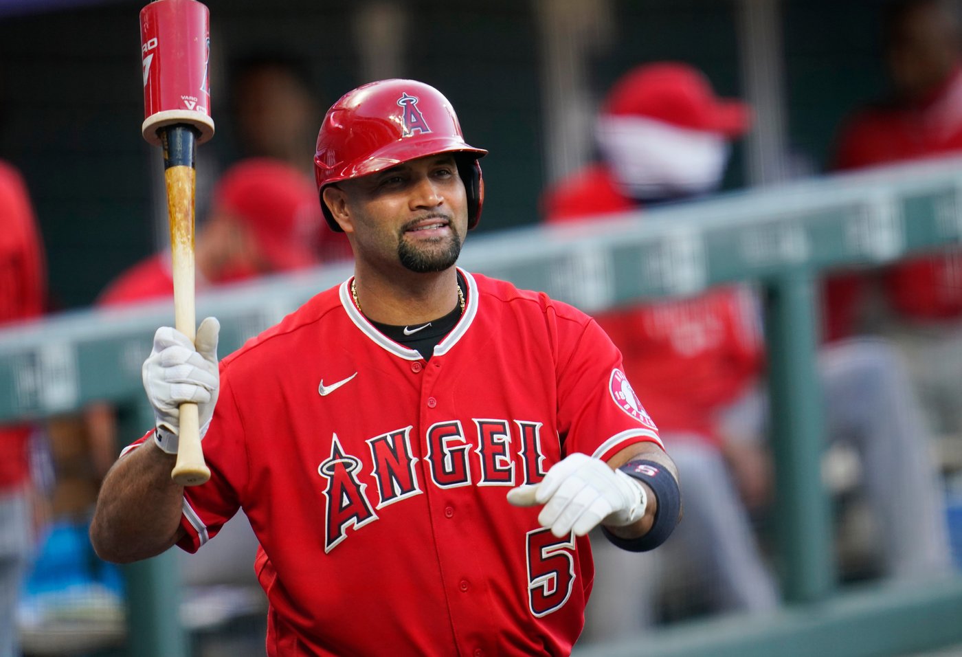 Albert Pujols has met with the Angels about their managerial opening, AP source says | iNFOnews.ca