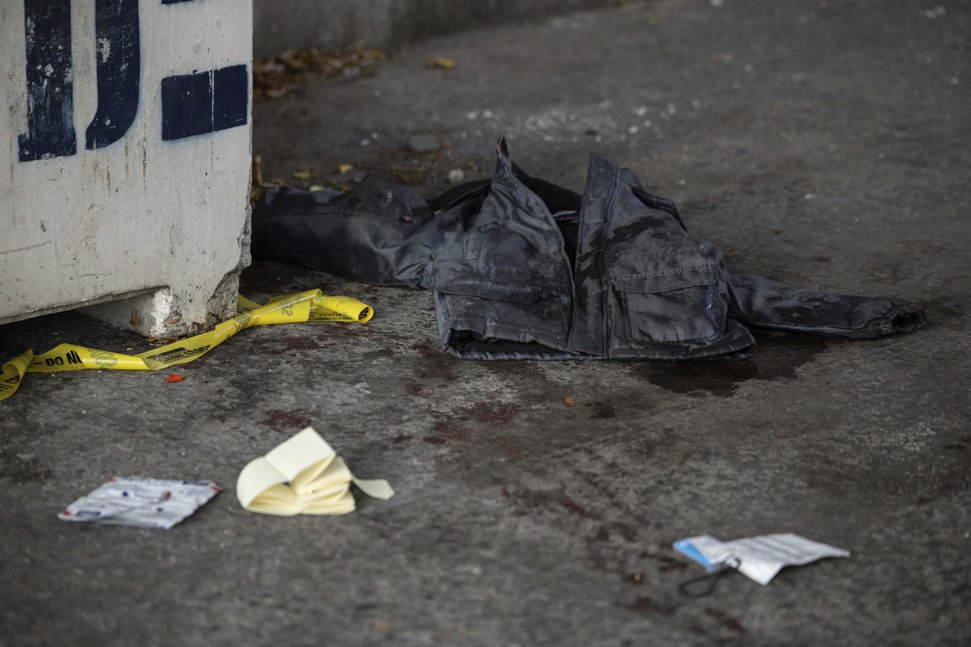 3 people are killed in random stabbings in New York City. A suspect is in custody | iNFOnews.ca 3 people are killed in random stabbings in New York City. A suspect is in custody | iNFOnews.ca