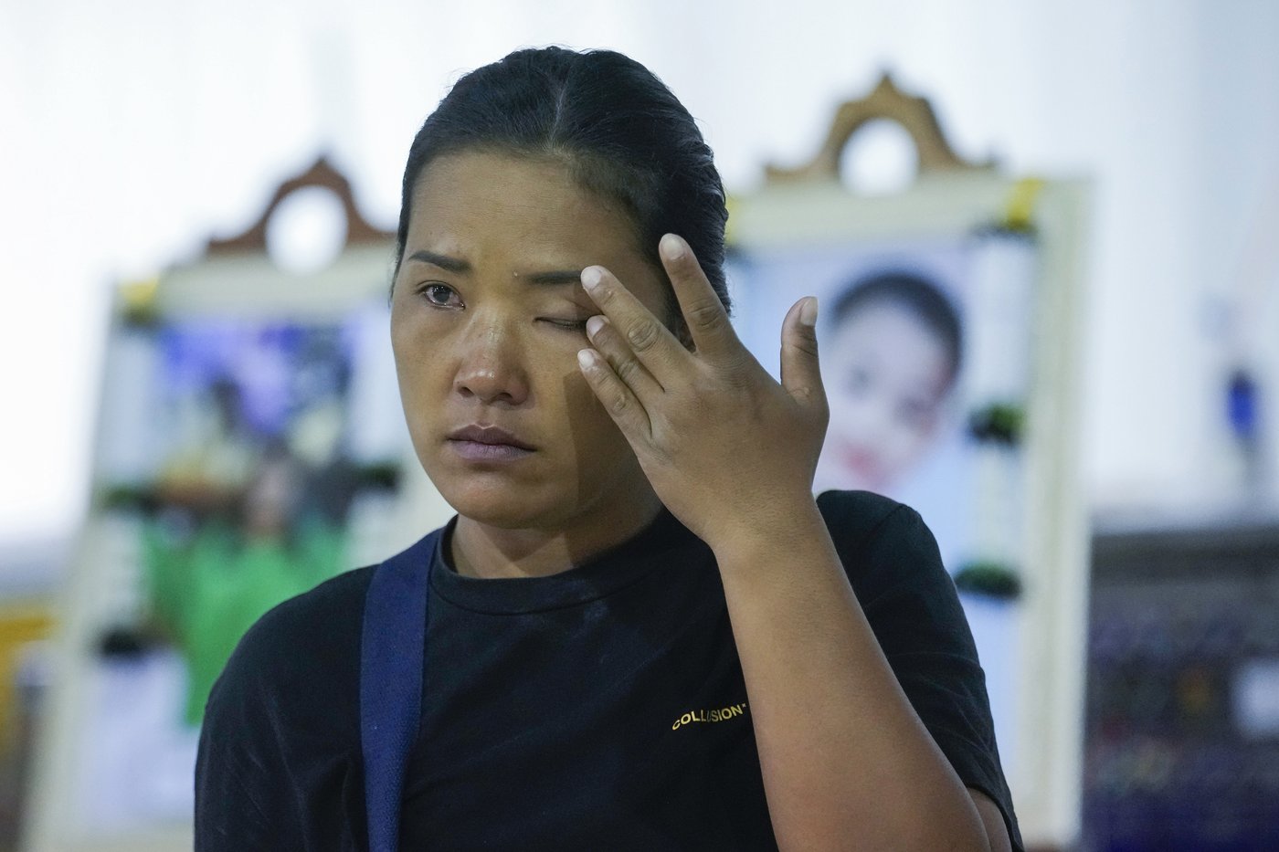 Memories and prayers are shared at a small-town funeral for the victims of horrific Thai bus fire | iNFOnews.ca Memories and prayers are shared at a small-town funeral for the victims of horrific Thai bus fire | iNFOnews.ca