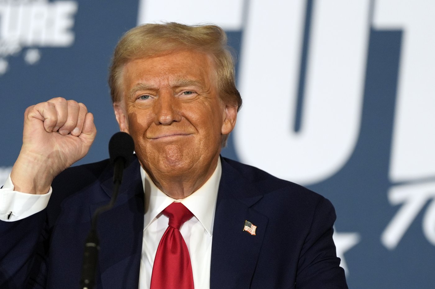 Trump says his New York rally marked by crude and racist insults was 'an absolute lovefest' | iNFOnews.ca Trump says his New York rally marked by crude and racist insults was 'an absolute lovefest' | iNFOnews.ca