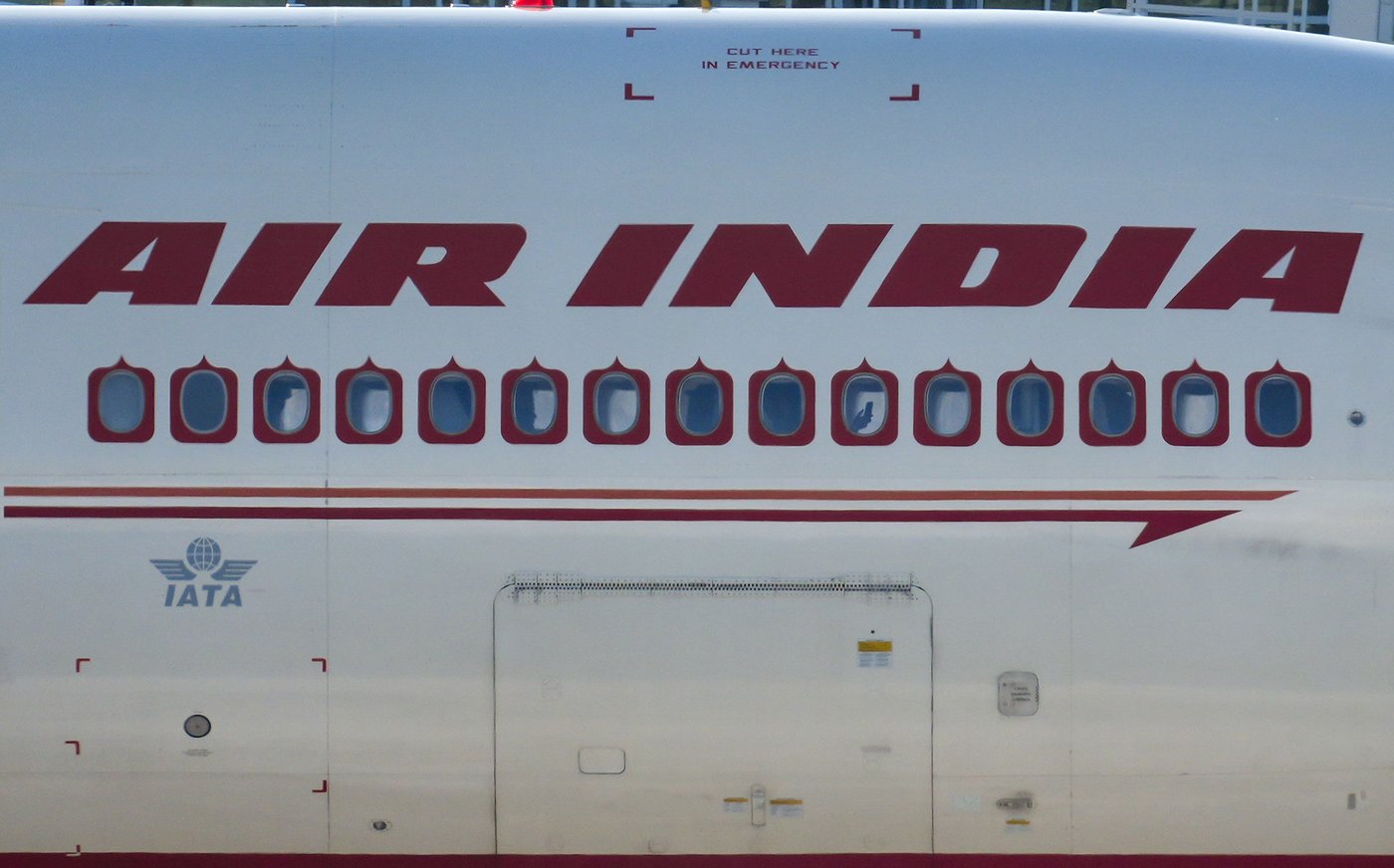 Air India passengers get lift from air force after bomb scare forces Nunavut landing | iNFOnews.ca