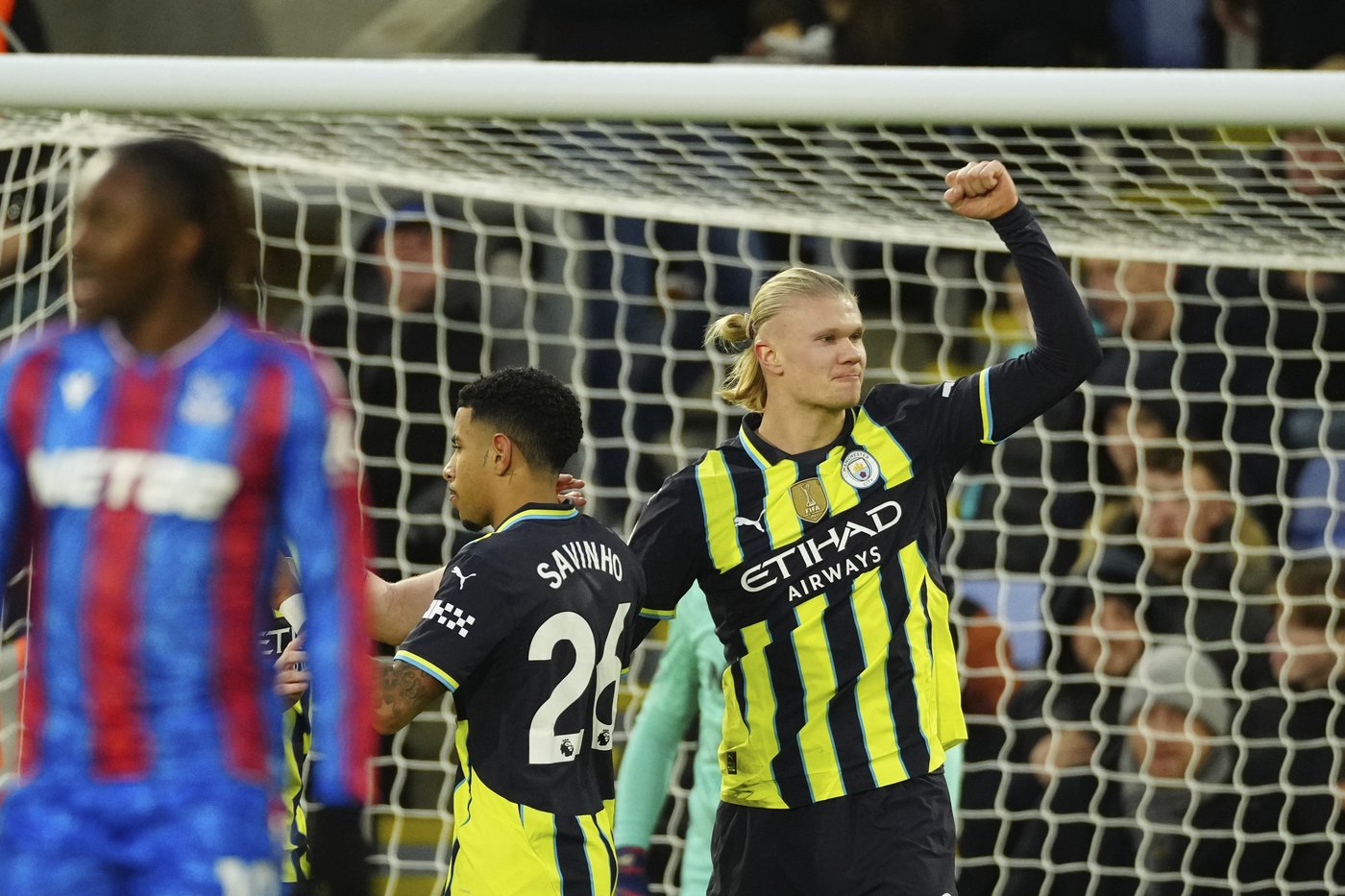 Man City drops more points after draw with Crystal Palace and Man United loses again | iNFOnews.ca Man City drops more points after draw with Crystal Palace and Man United loses again | iNFOnews.ca