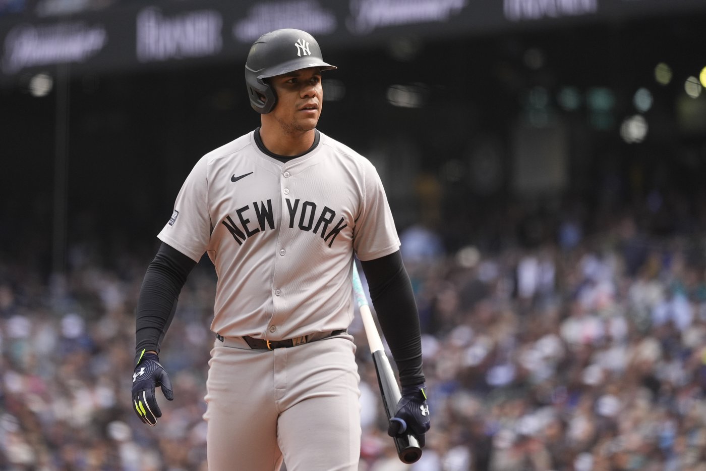 Yankees slugger Juan Soto hits pinch-hit RBI double after being scratched from the lineup | iNFOnews.ca Yankees slugger Juan Soto hits pinch-hit RBI double after being scratched from the lineup | iNFOnews.ca