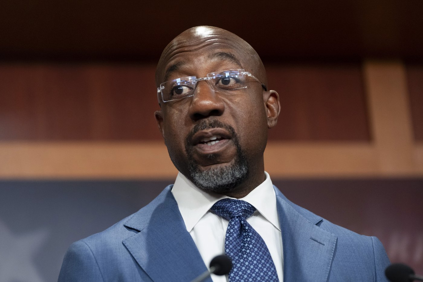 Sen. Raphael Warnock is working on children's book inspired by the story of Jesus feeding the 5,000 | iNFOnews.ca Sen. Raphael Warnock is working on children's book inspired by the story of Jesus feeding the 5,000 | iNFOnews.ca