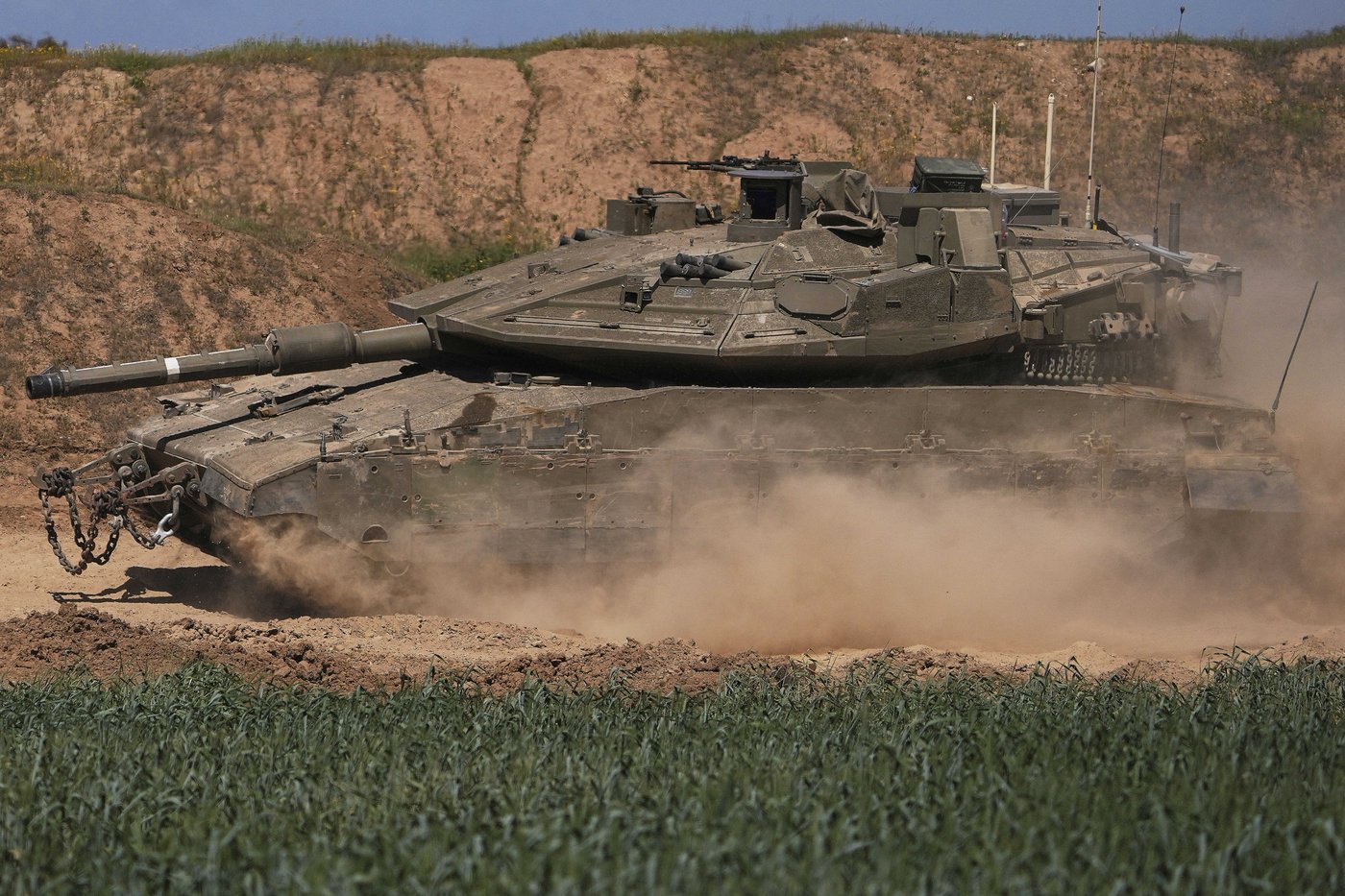 Middle East latest: Israeli forces are recapturing a key corridor that cuts Gaza in half | iNFOnews.ca