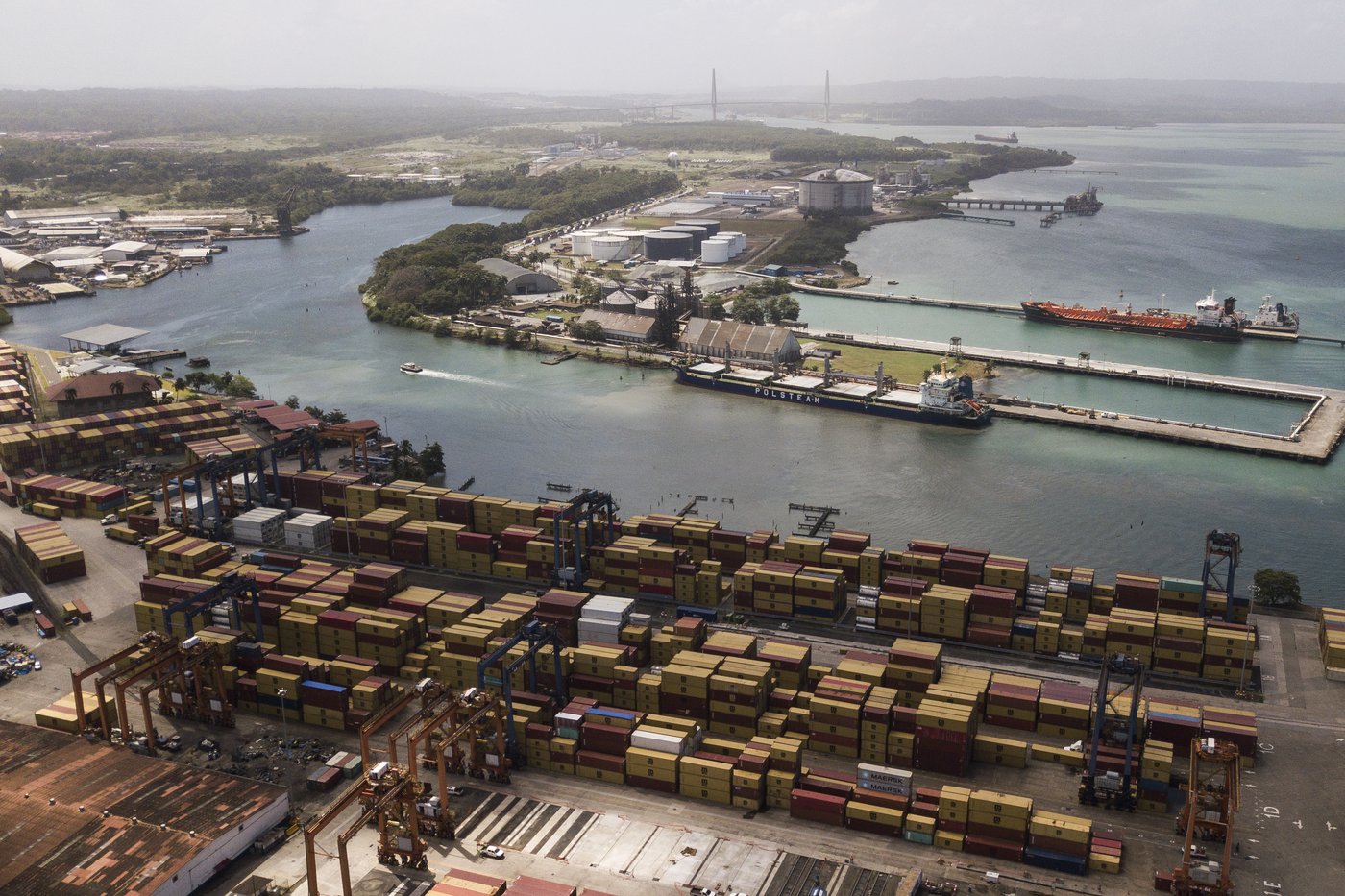 Panama's president denies making a deal that US ships can transit the canal for free | iNFOnews.ca