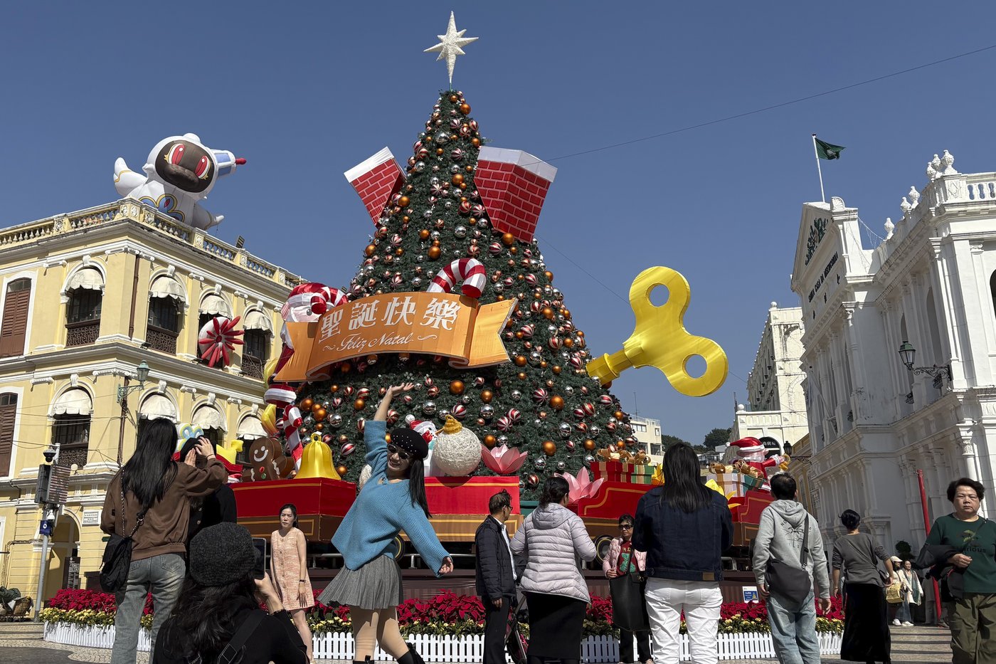 Macao's casino boom brings wealth but at a cost, 25 years since China's takeover | iNFOnews.ca